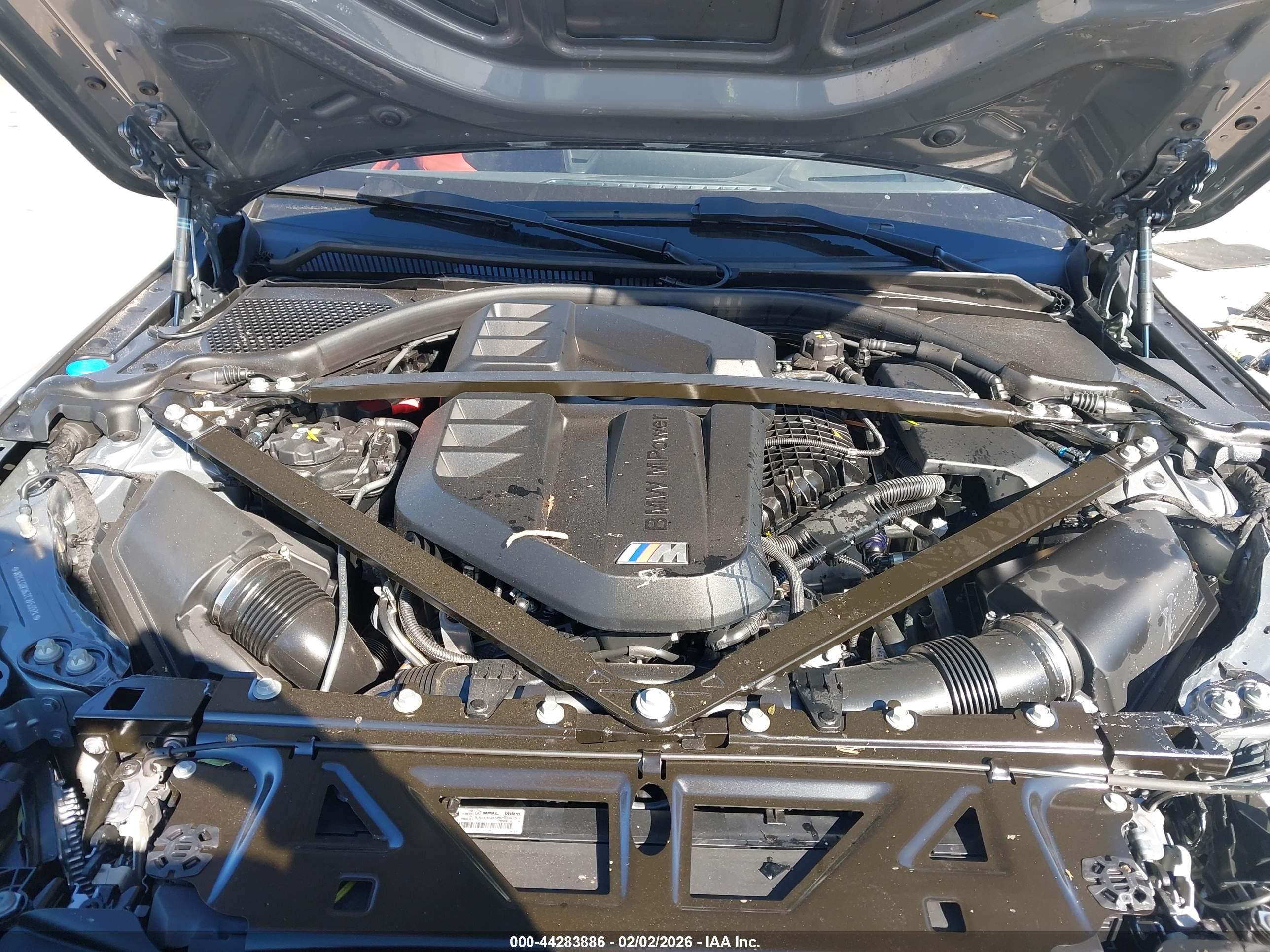 BMW M4 image 10