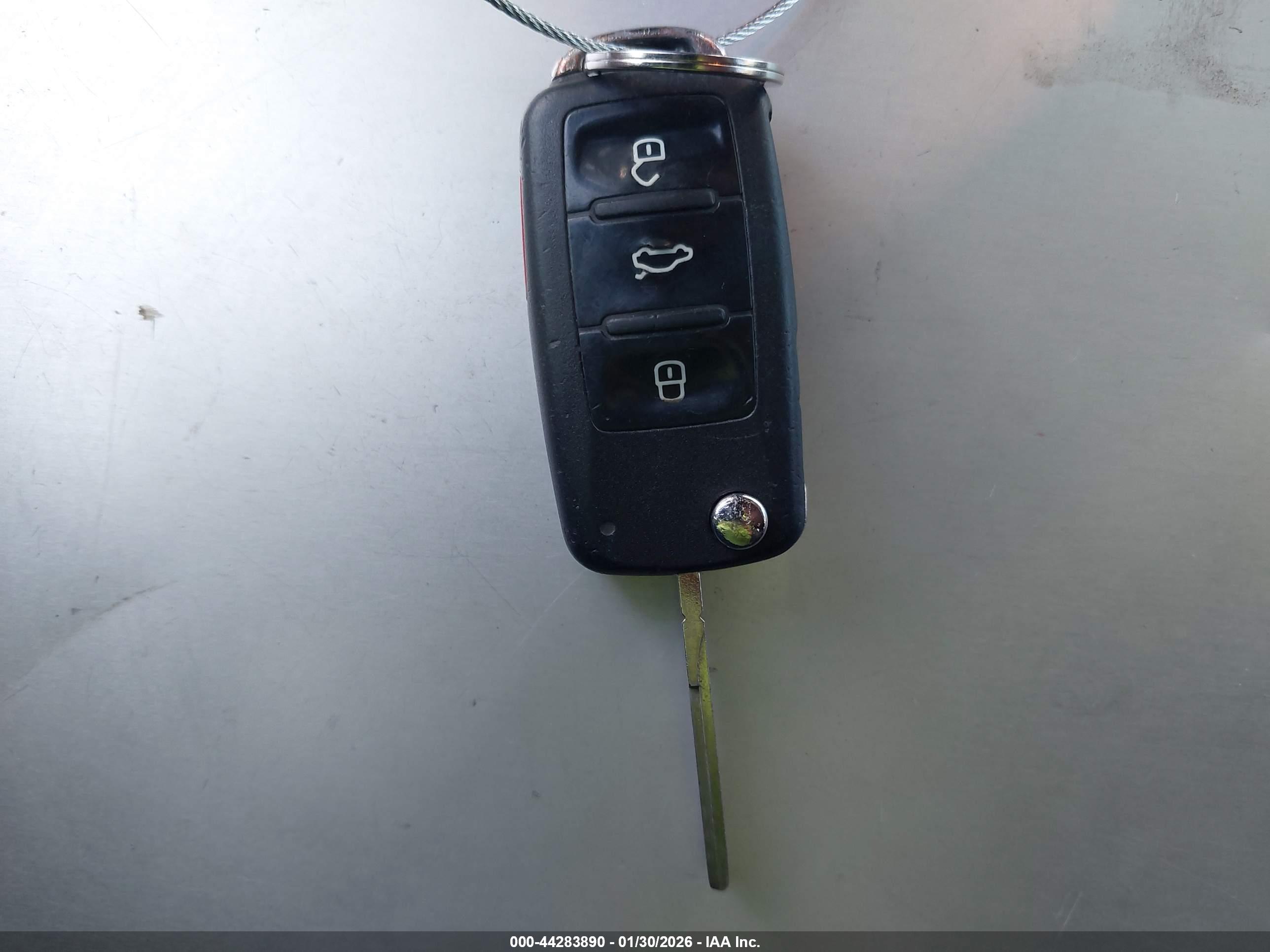 VOLKSWAGEN JETTA image 11