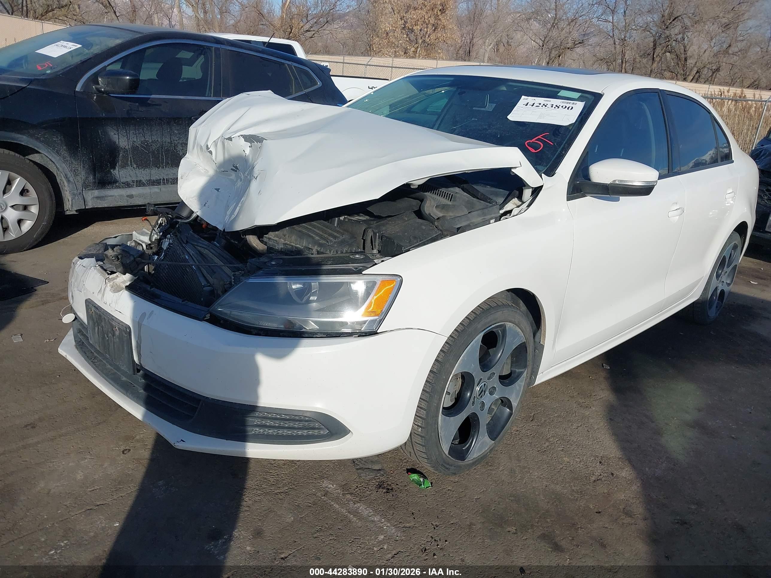 VOLKSWAGEN JETTA image 2