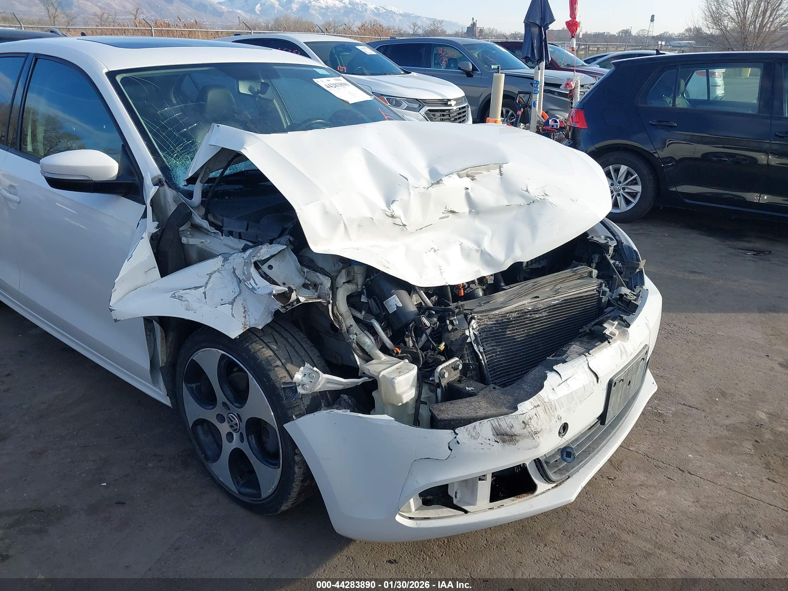 VOLKSWAGEN JETTA image 6