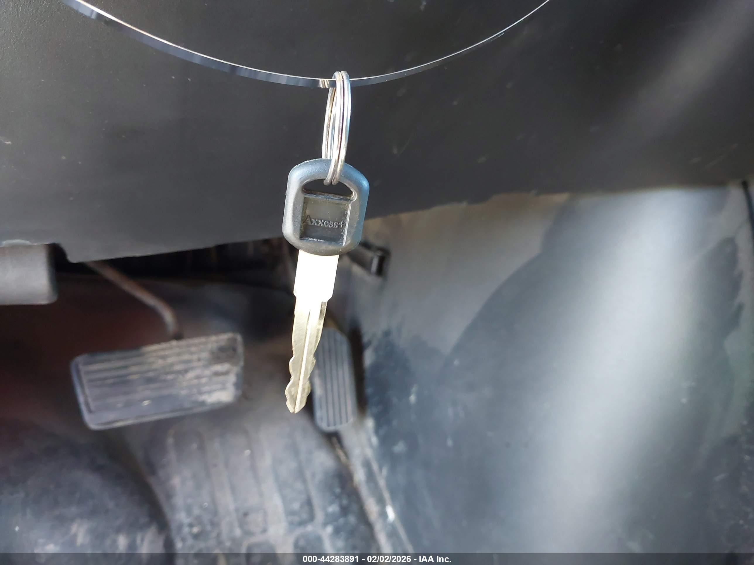 CHEVROLET EXPRESS image 11
