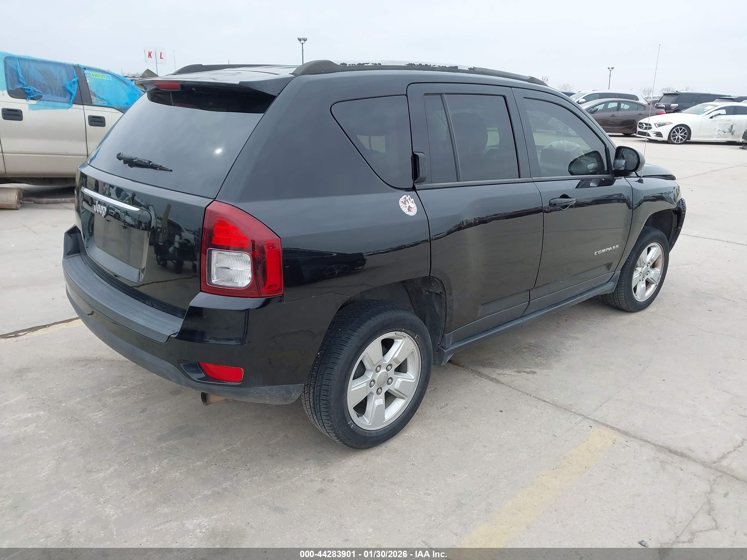 JEEP COMPASS image 4