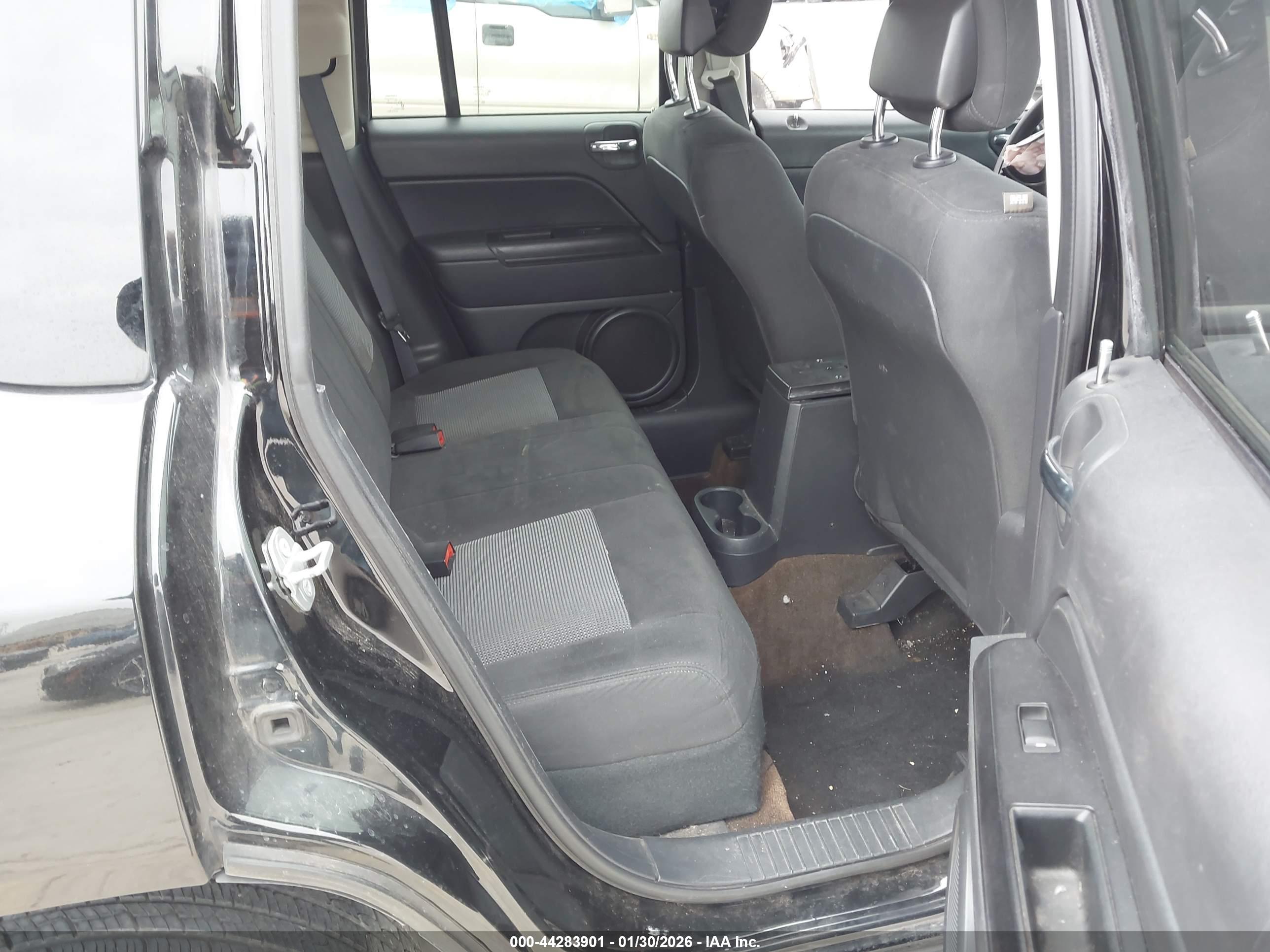 JEEP COMPASS image 8