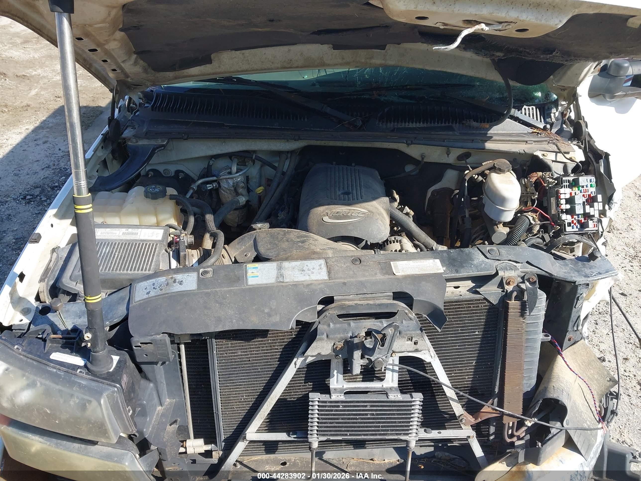 CHEVROLET SILVERADO image 10