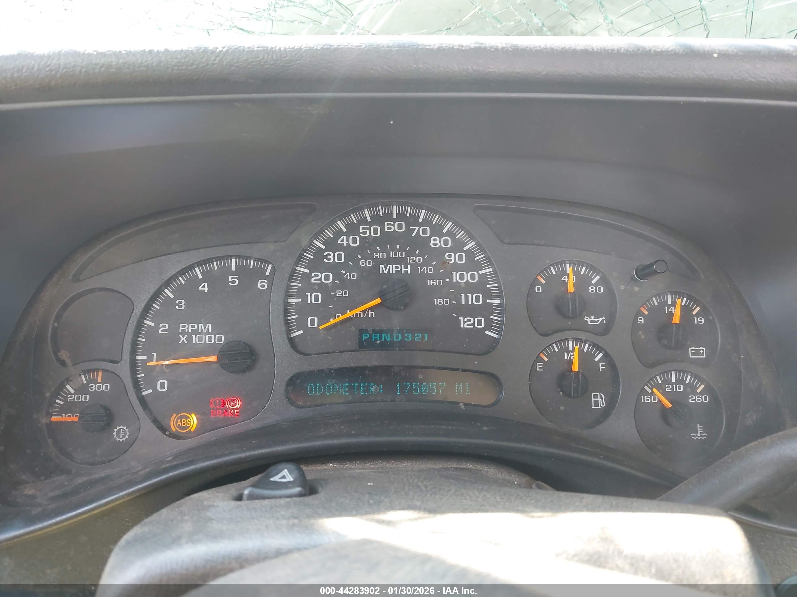 CHEVROLET SILVERADO image 7