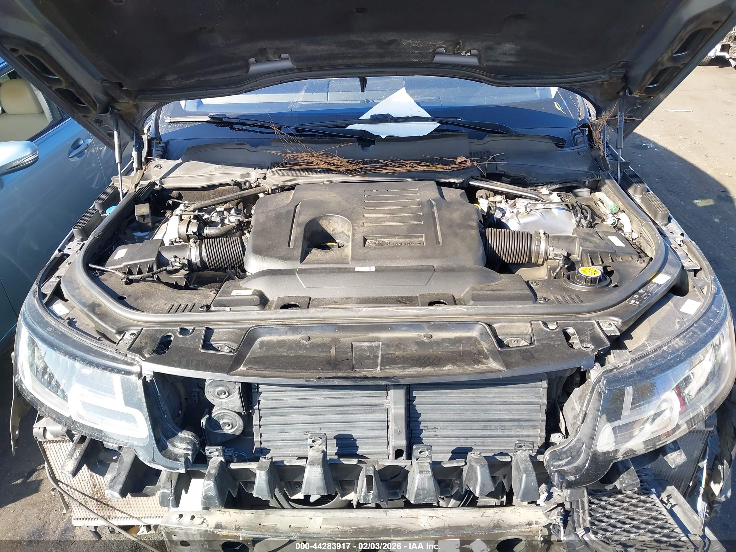 LAND ROVER image 10