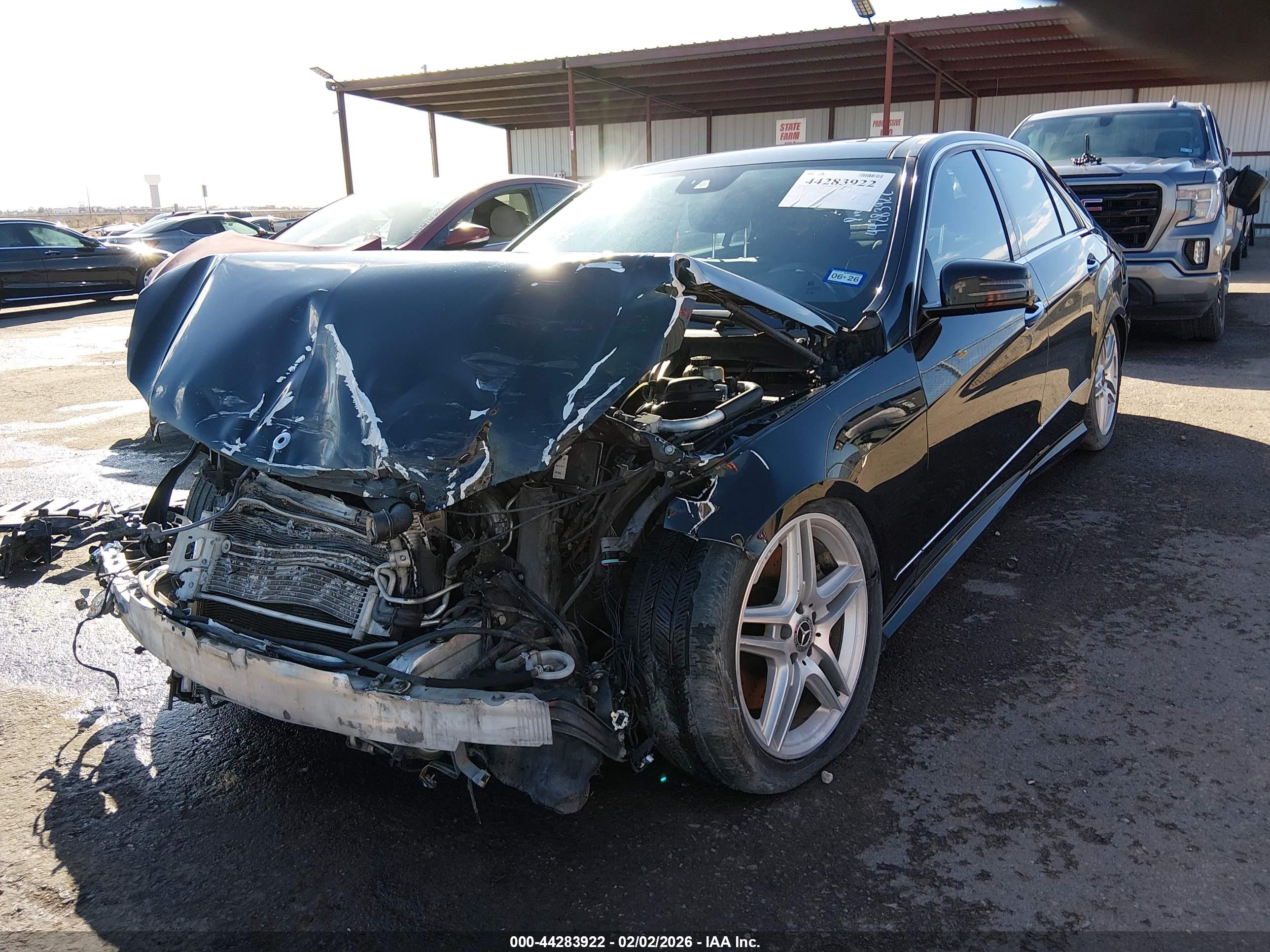 MERCEDES-BENZ E image 2