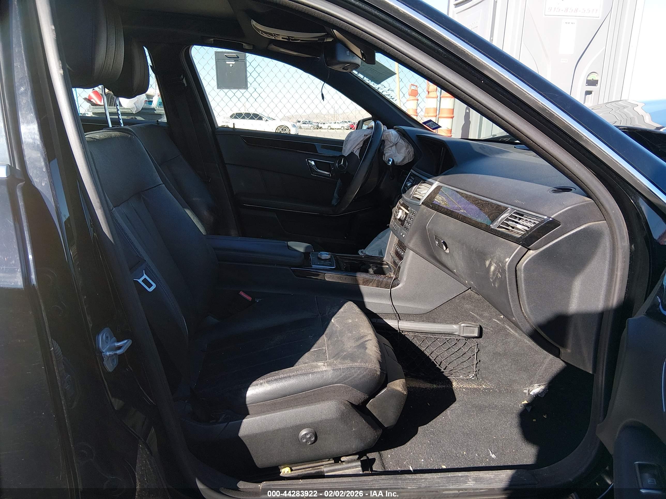 MERCEDES-BENZ E image 5