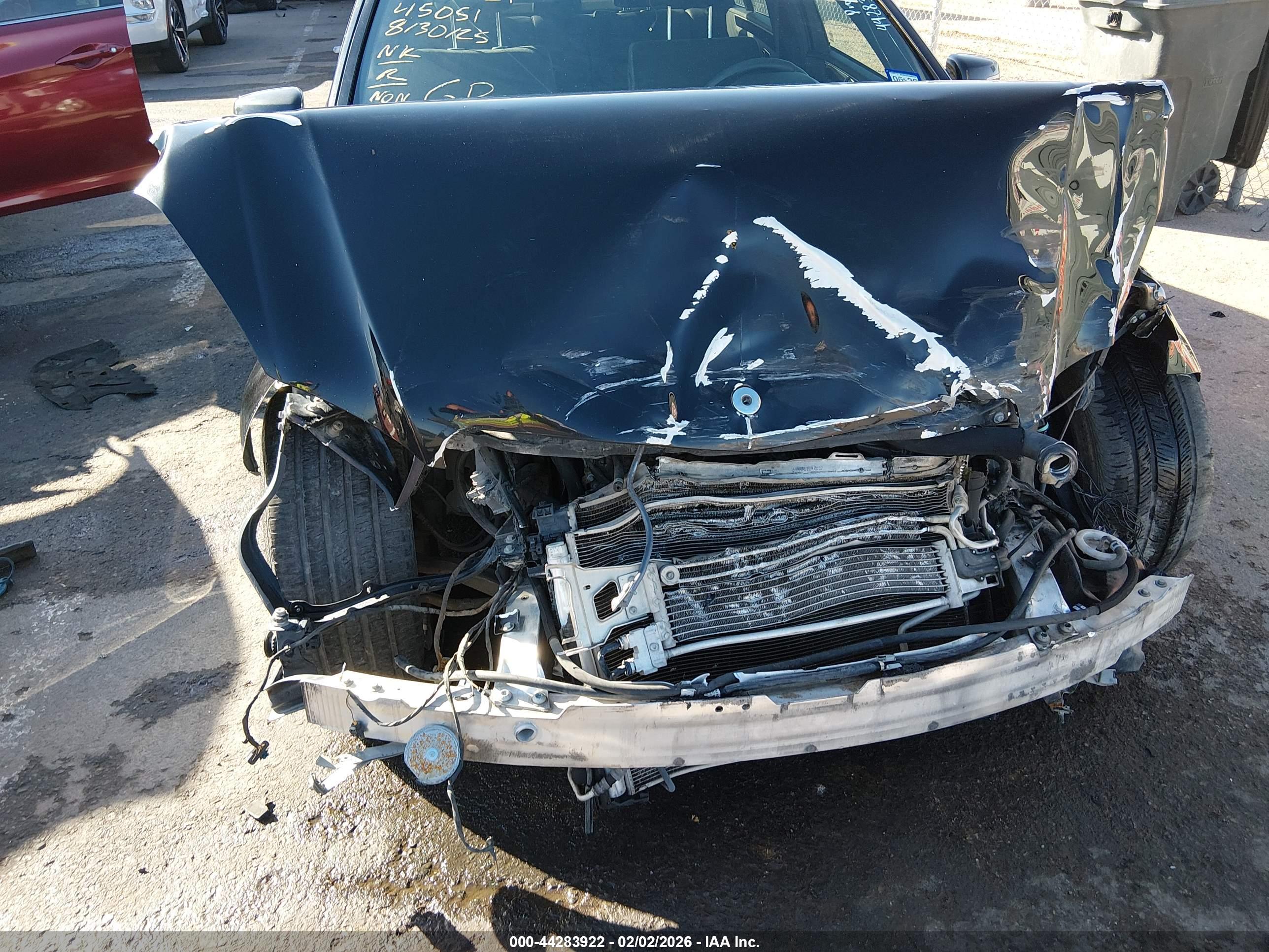 MERCEDES-BENZ E image 6