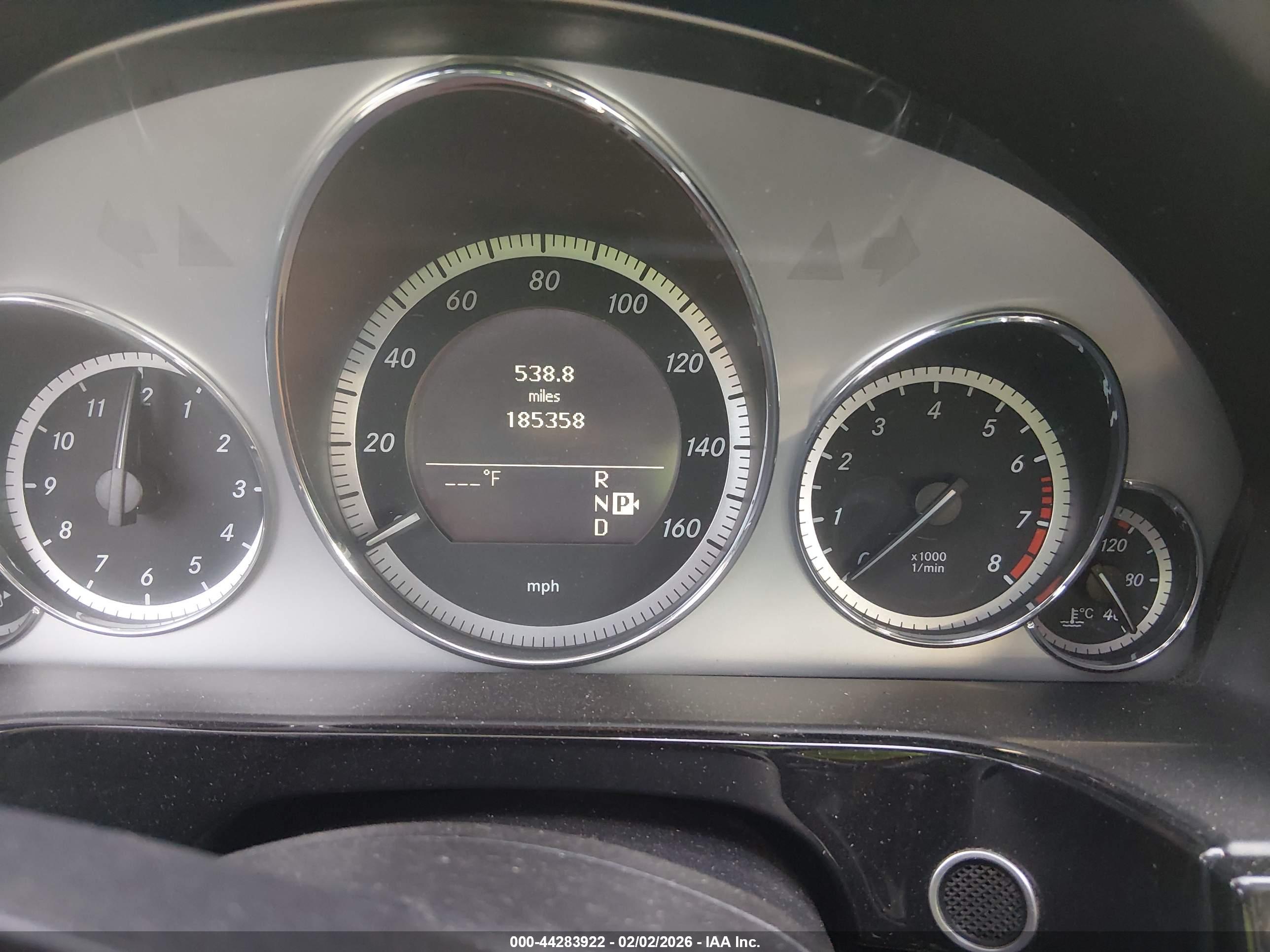 MERCEDES-BENZ E image 7