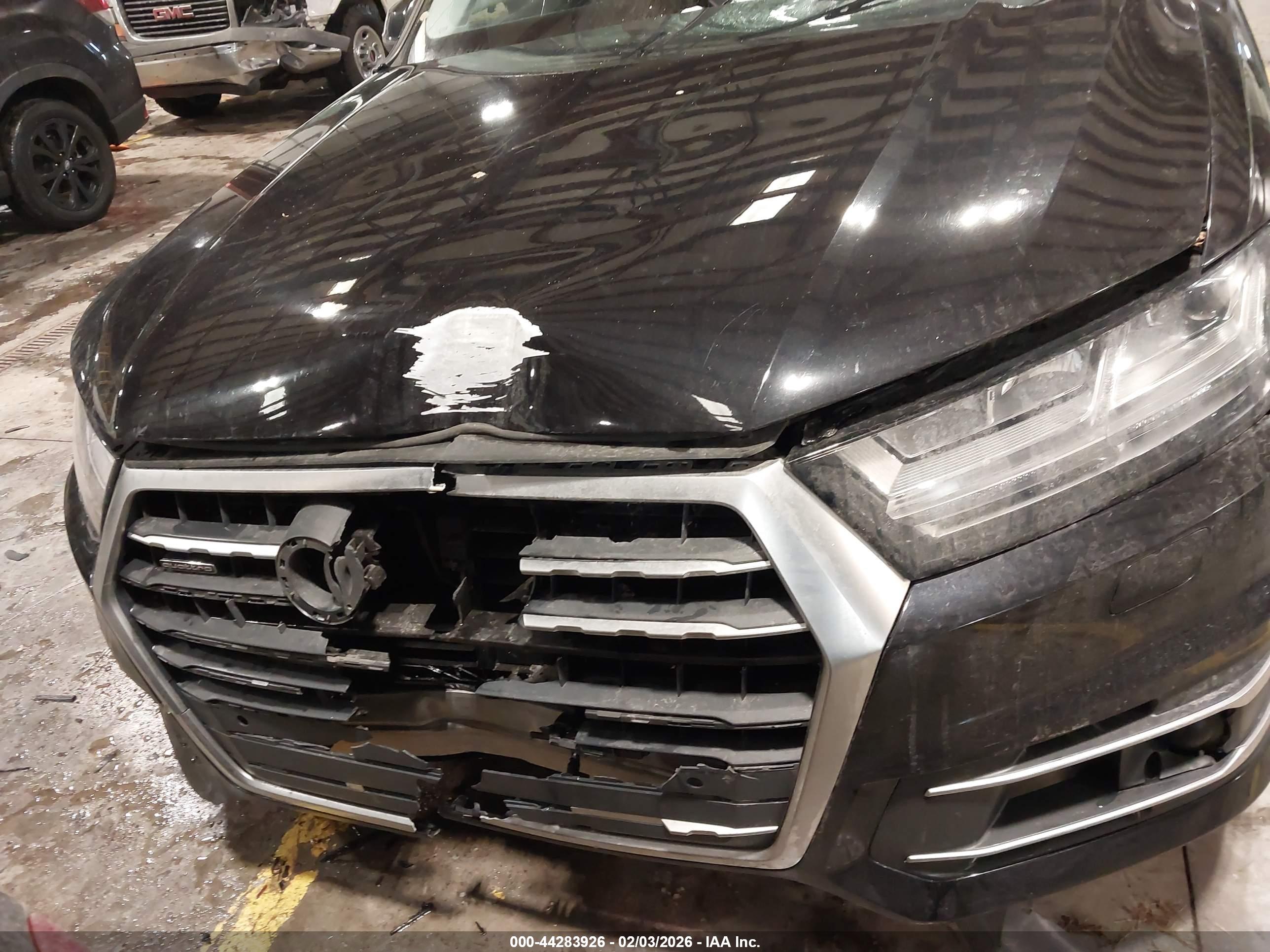 AUDI Q7 image 6
