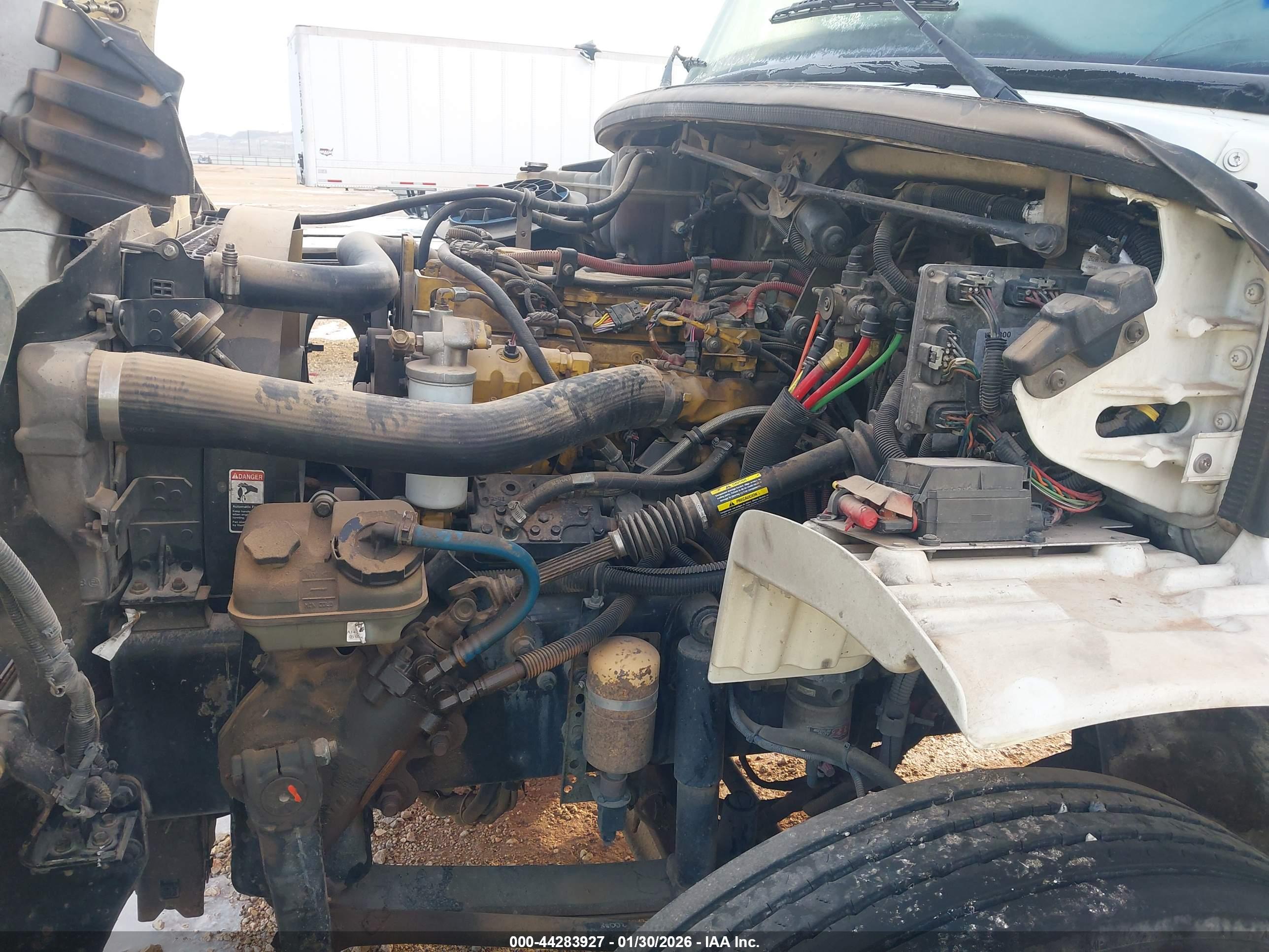 FREIGHTLINER M2 image 10