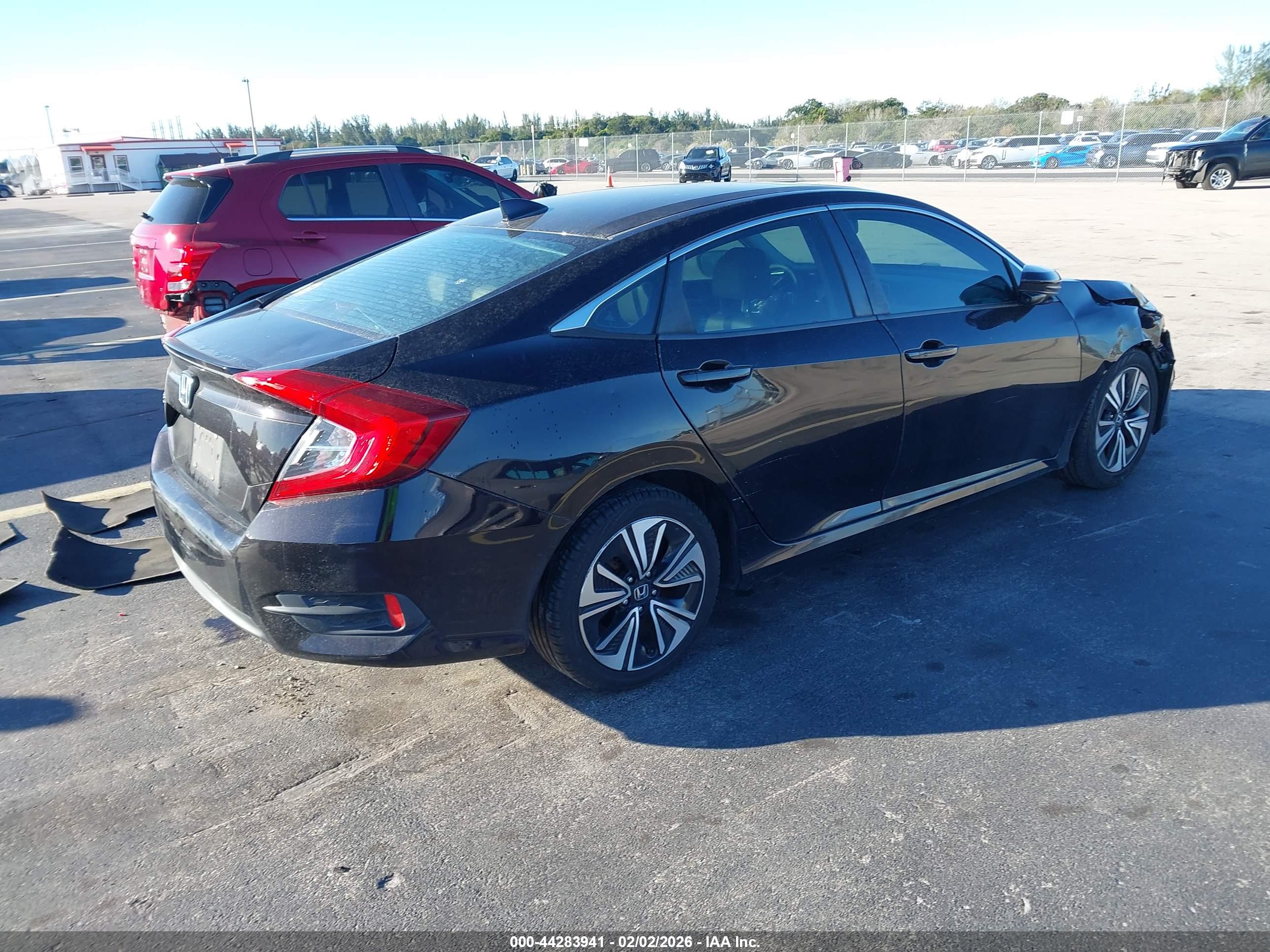 HONDA CIVIC image 4