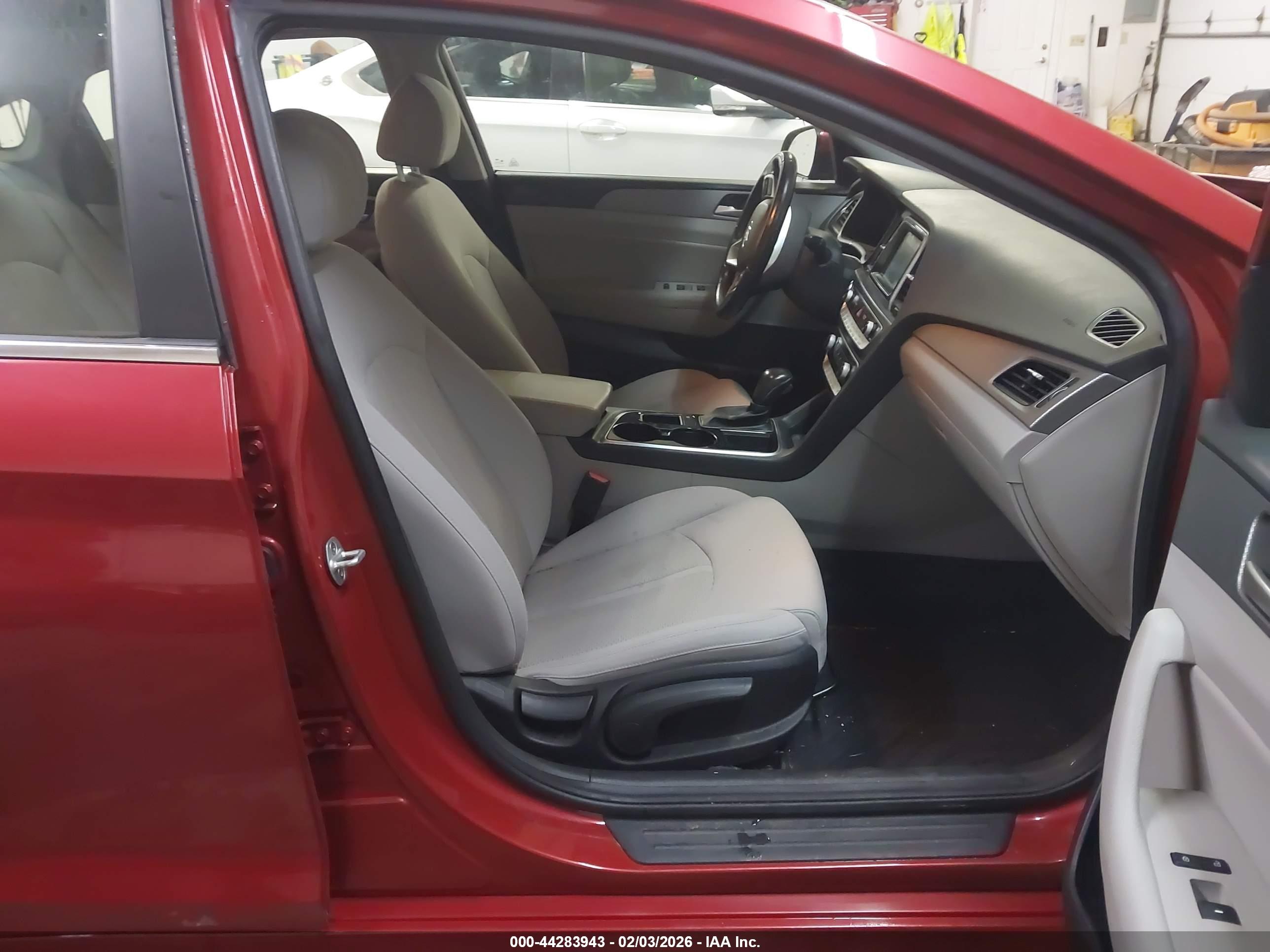 HYUNDAI SONATA image 5