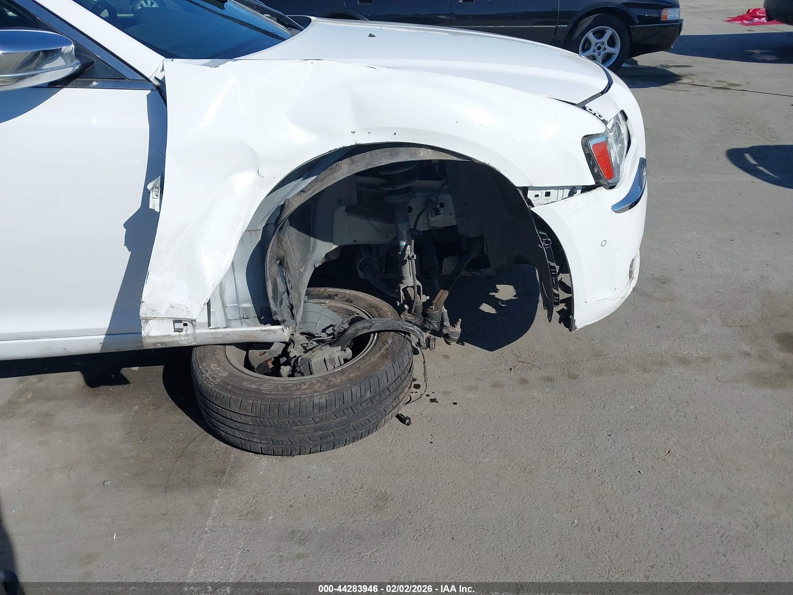 CHRYSLER 300C image 6