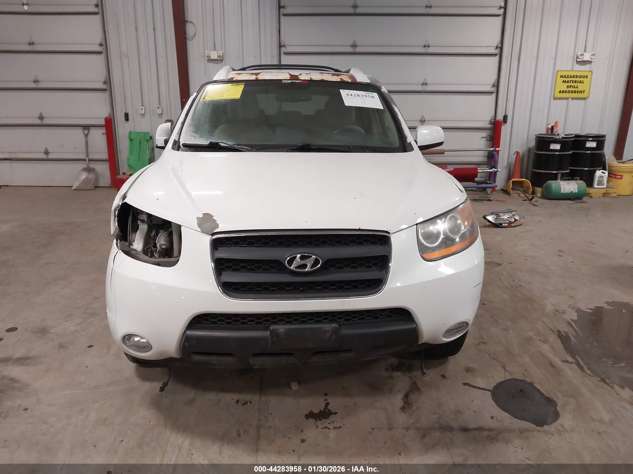 HYUNDAI SANTA image 6
