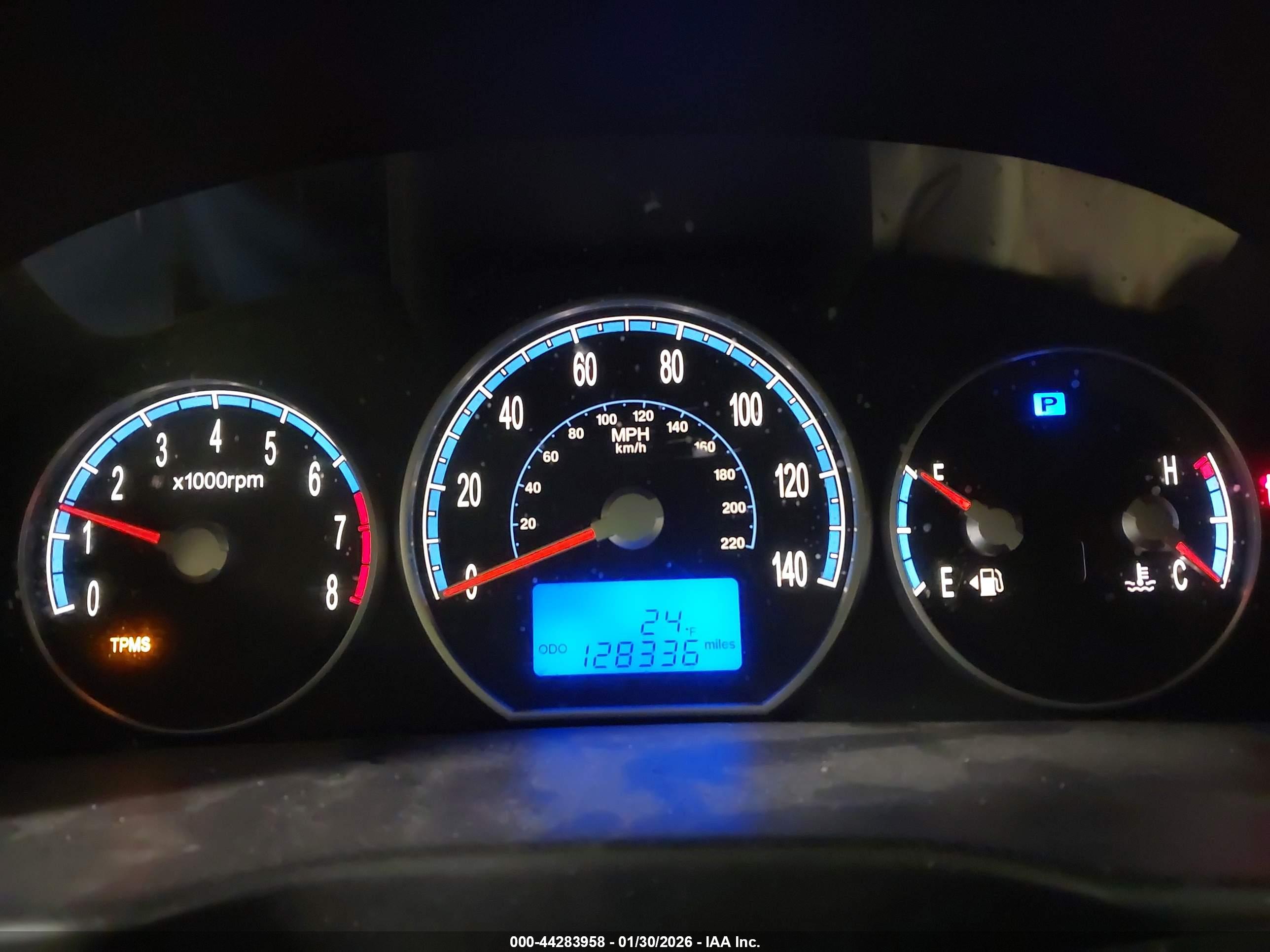 HYUNDAI SANTA image 7