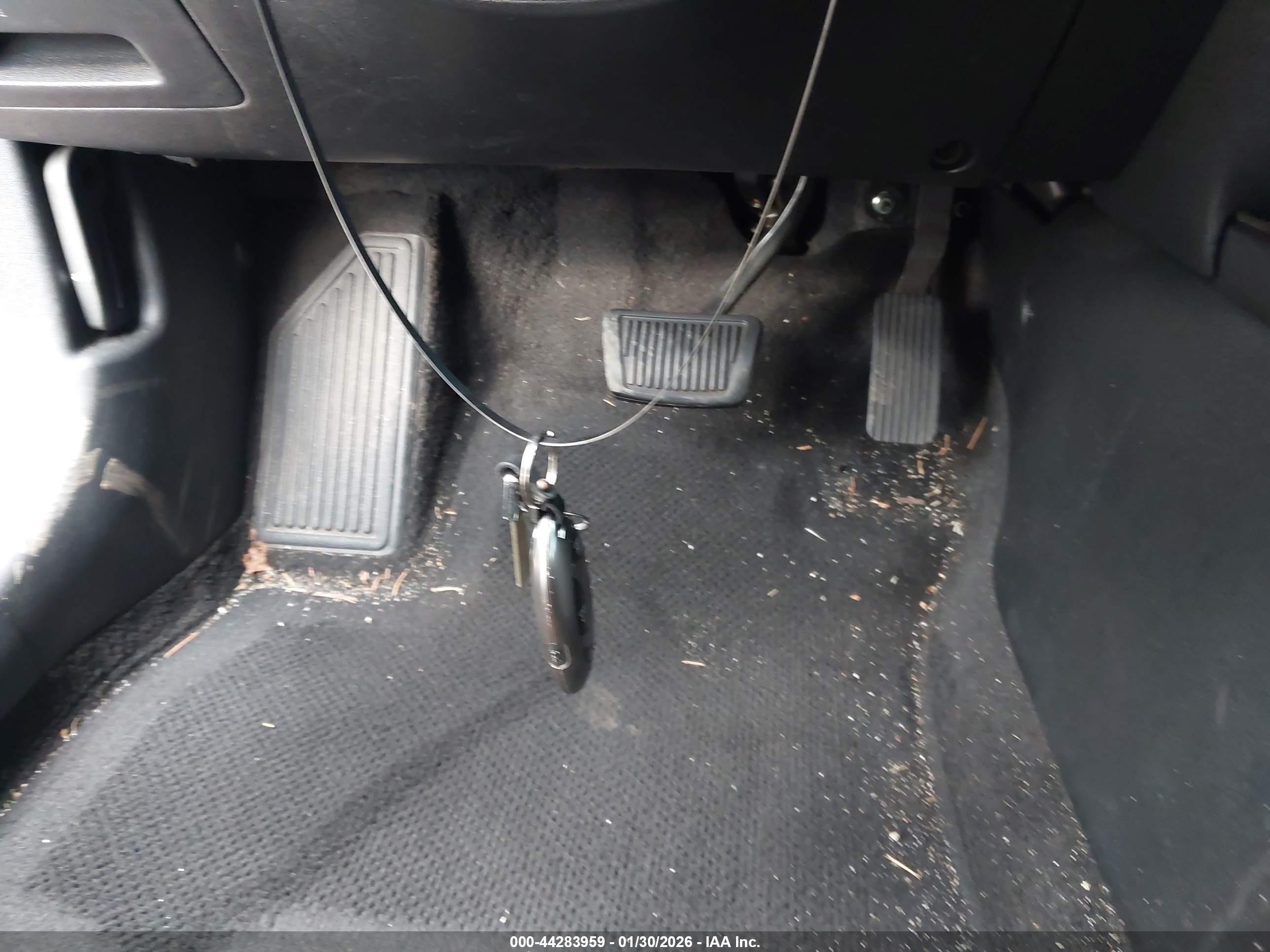 HYUNDAI ELANTRA image 11