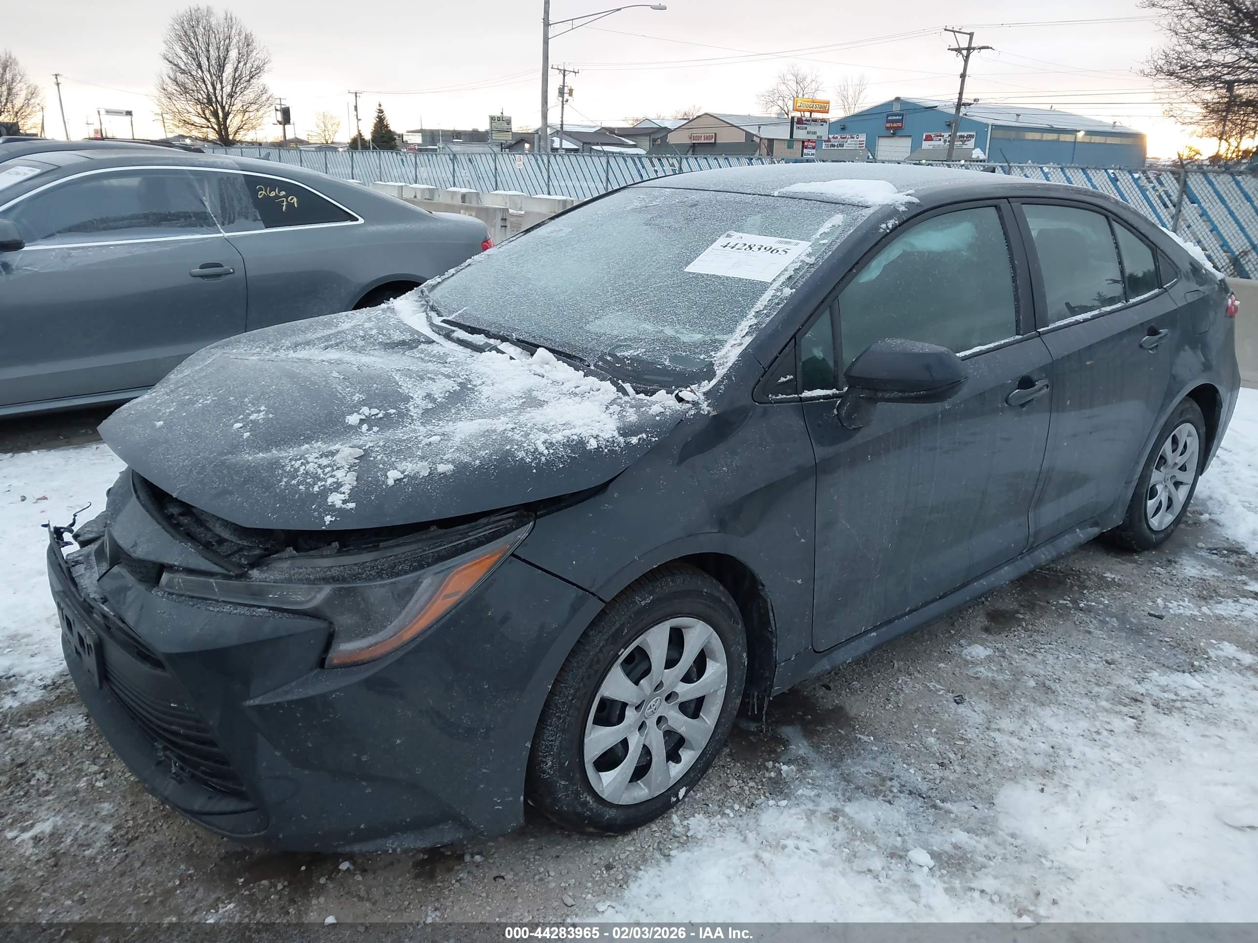 TOYOTA COROLLA image 2