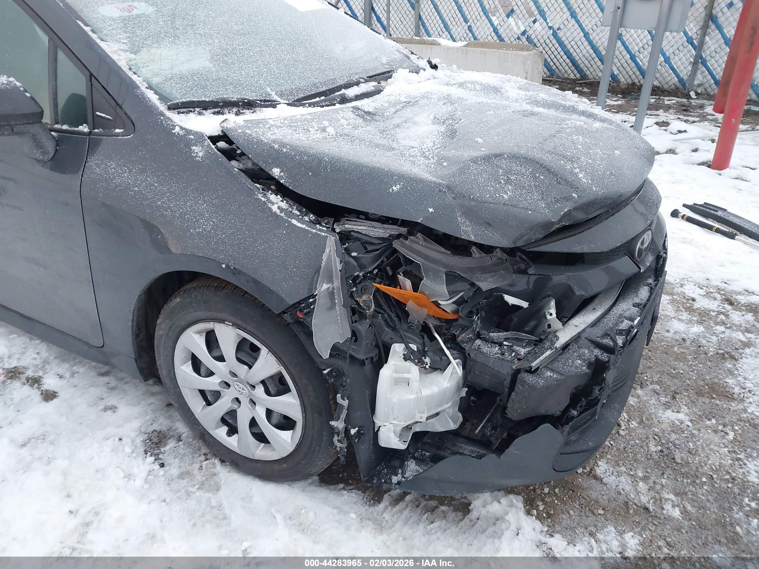 TOYOTA COROLLA image 6