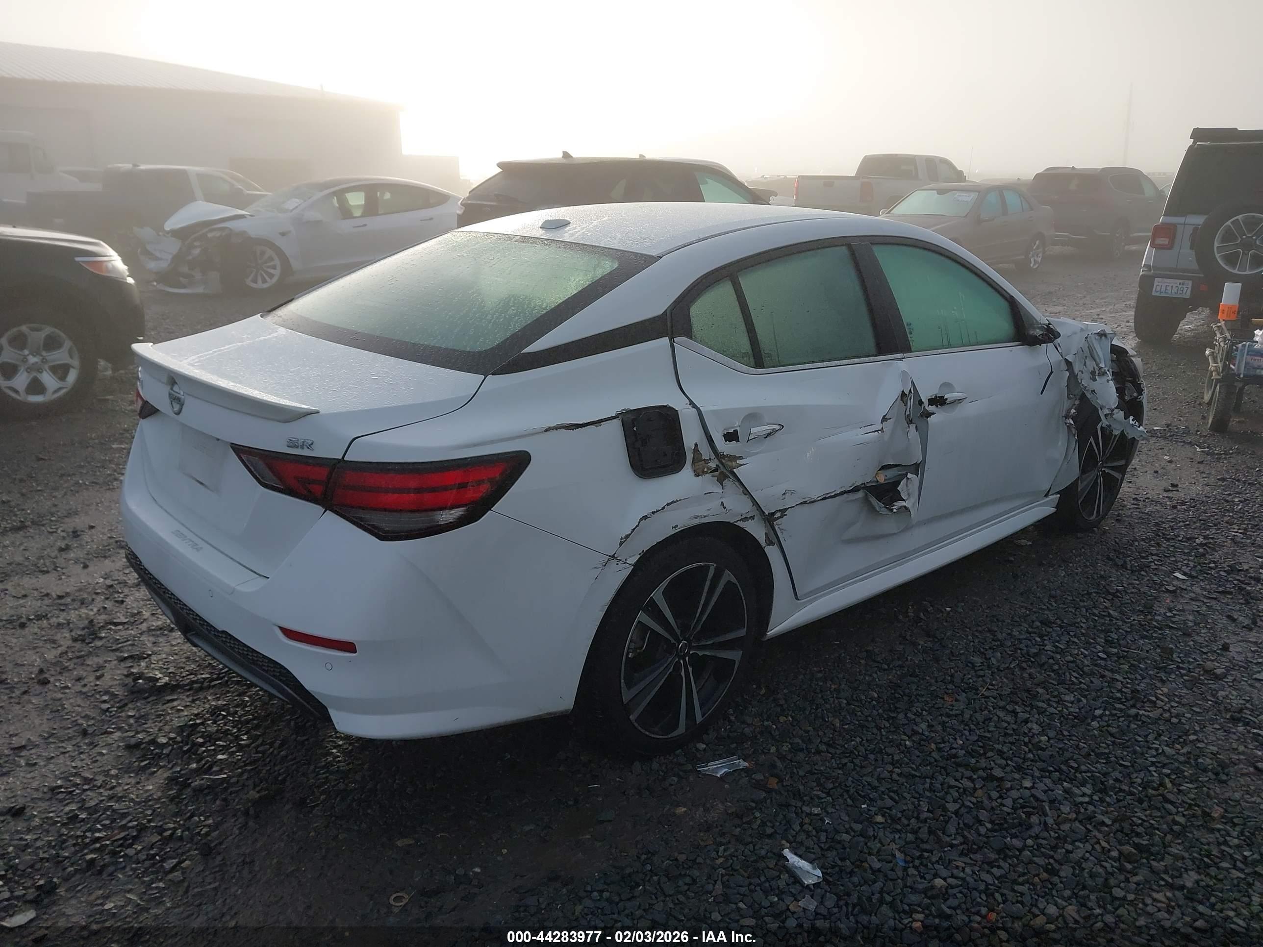 NISSAN SENTRA image 4