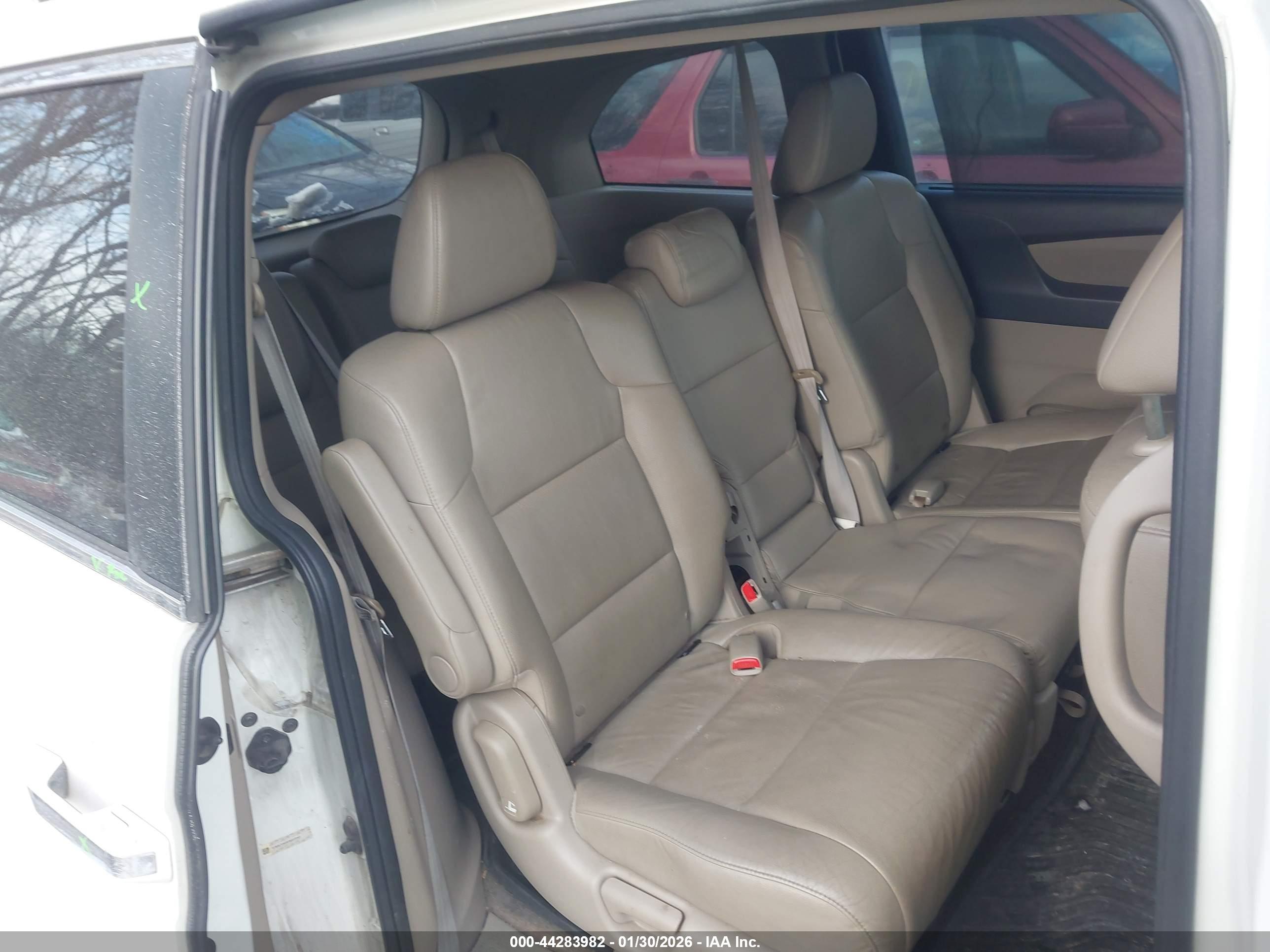 HONDA ODYSSEY image 8