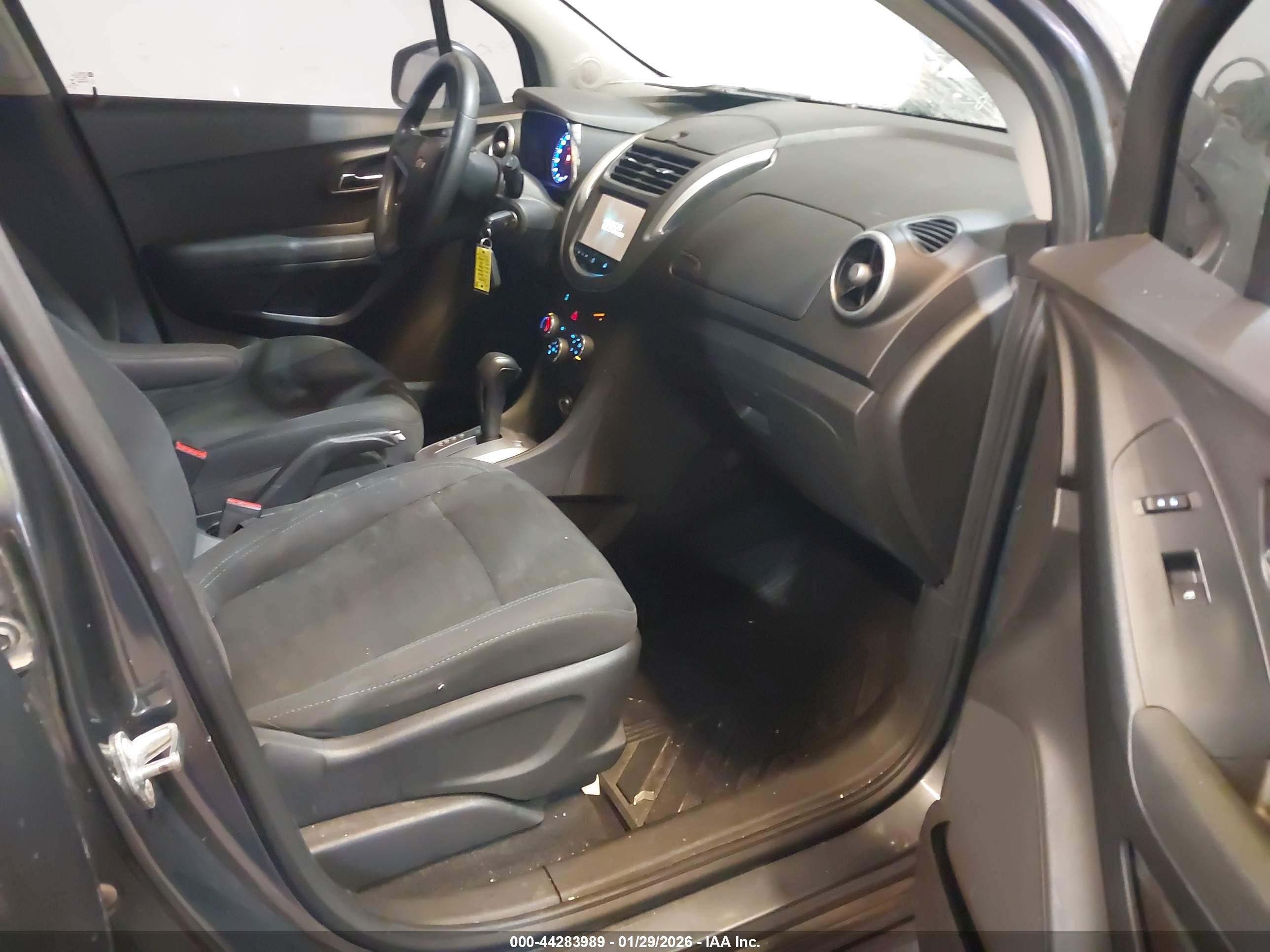 CHEVROLET TRAX image 5