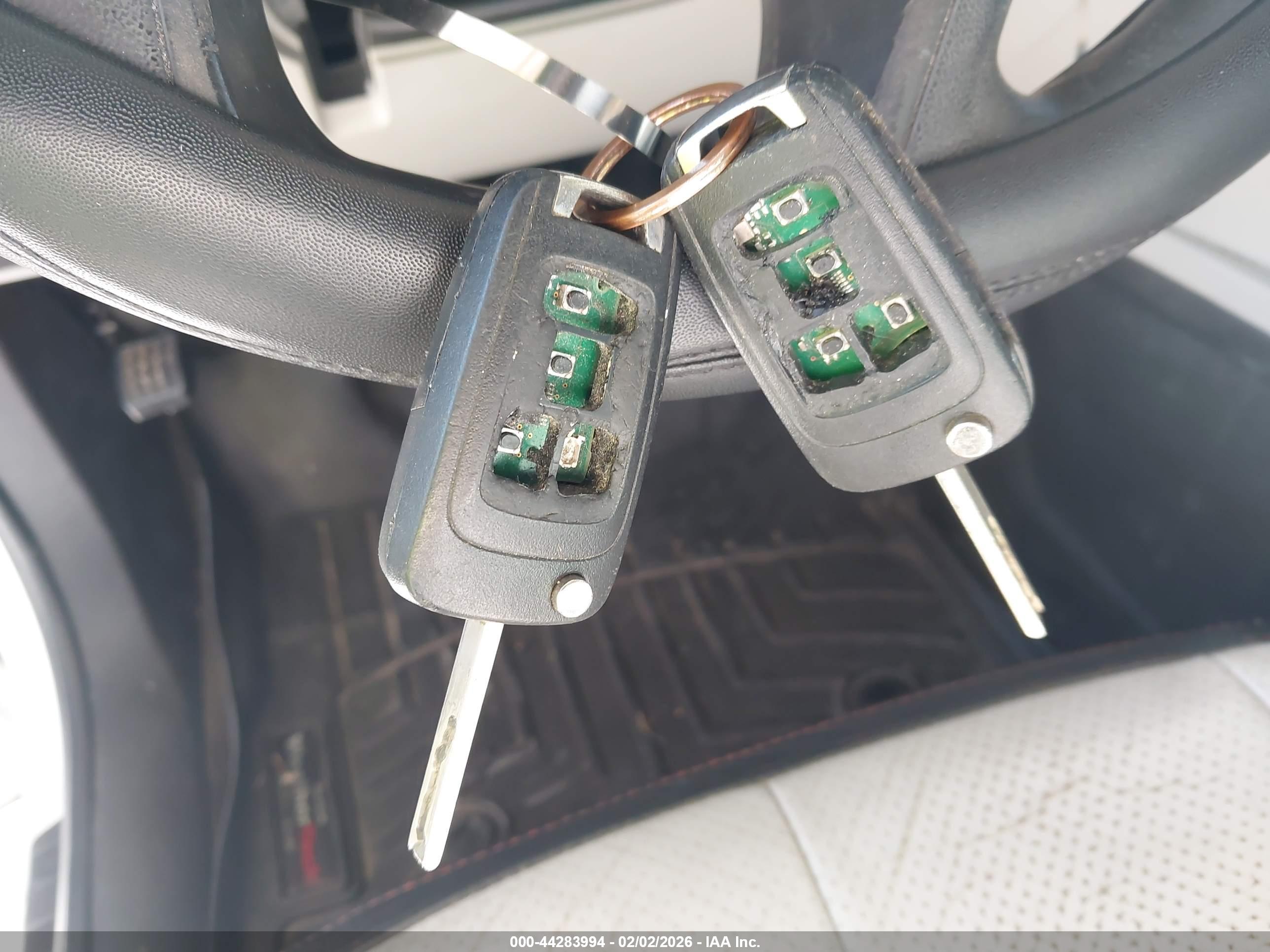 GMC TERRAIN image 11