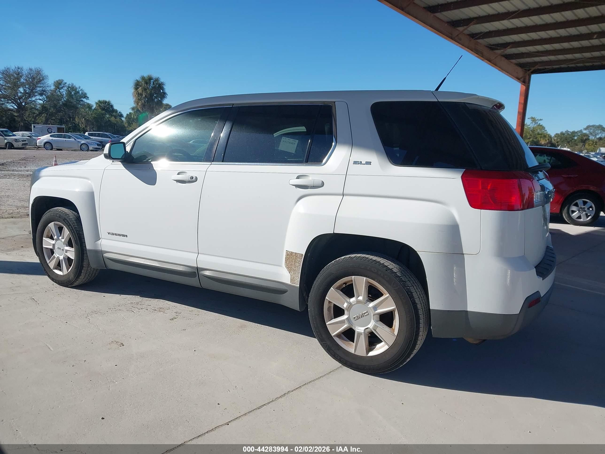 GMC TERRAIN image 3