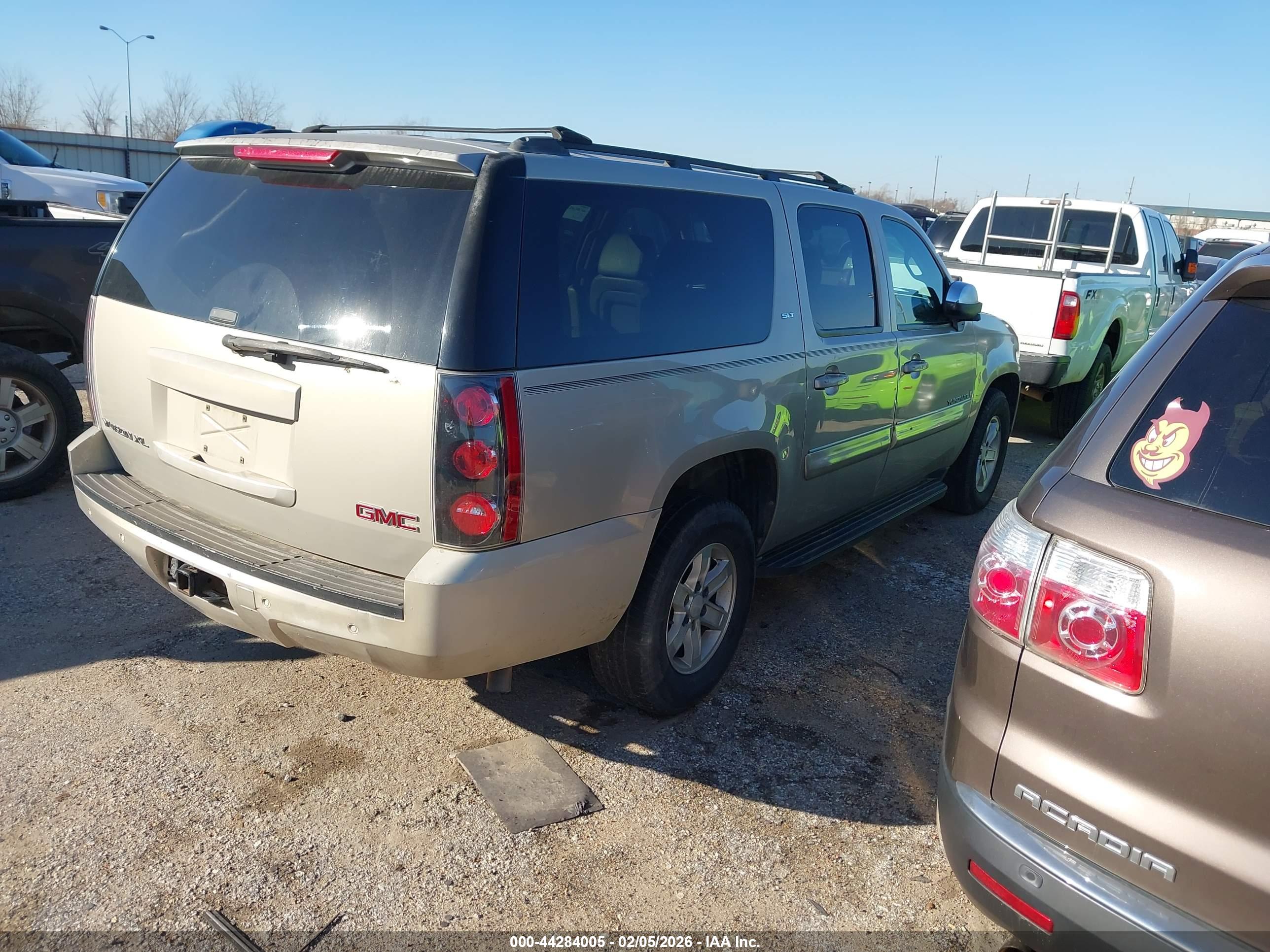 GMC YUKON image 4