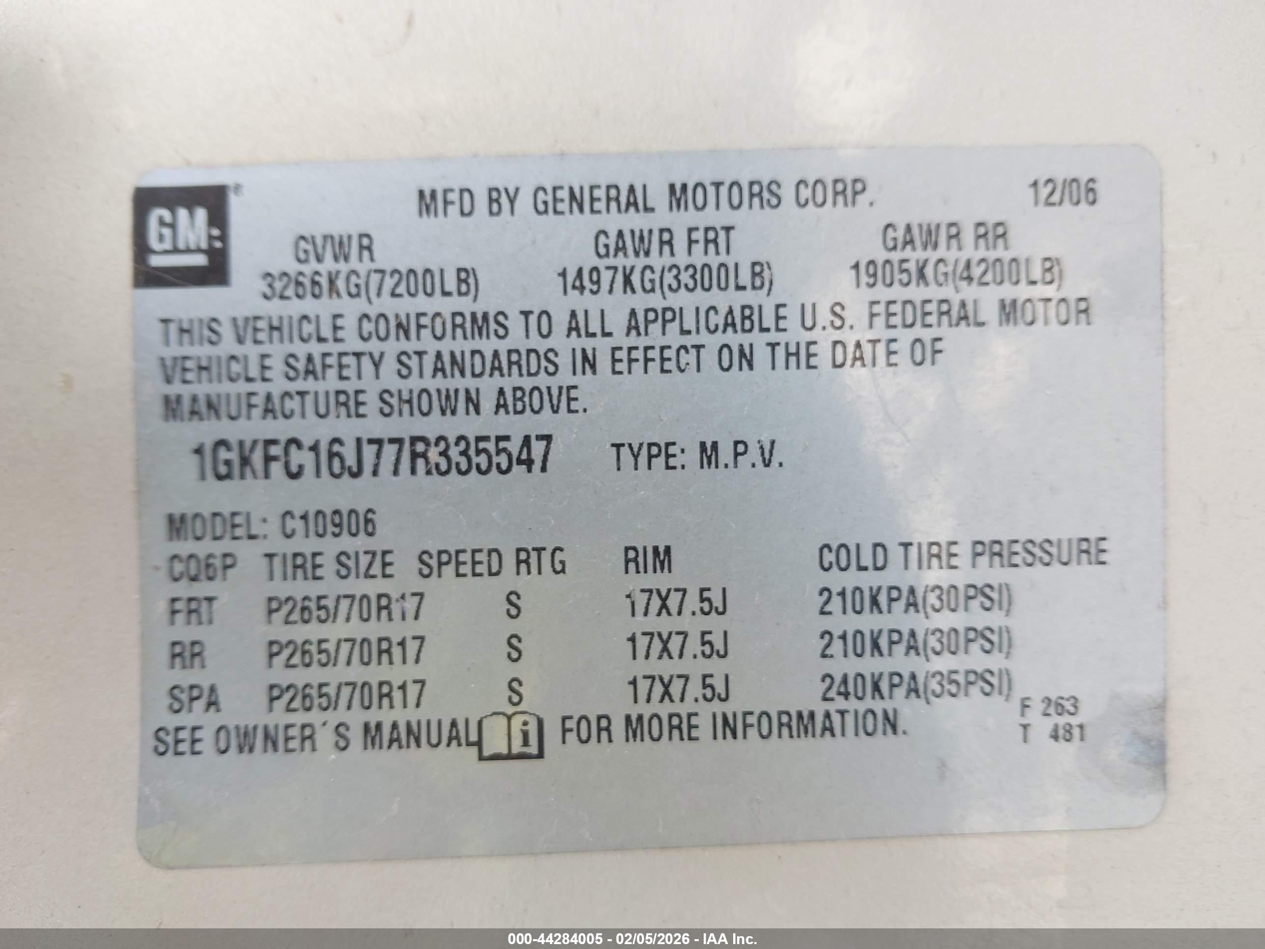 GMC YUKON image 9