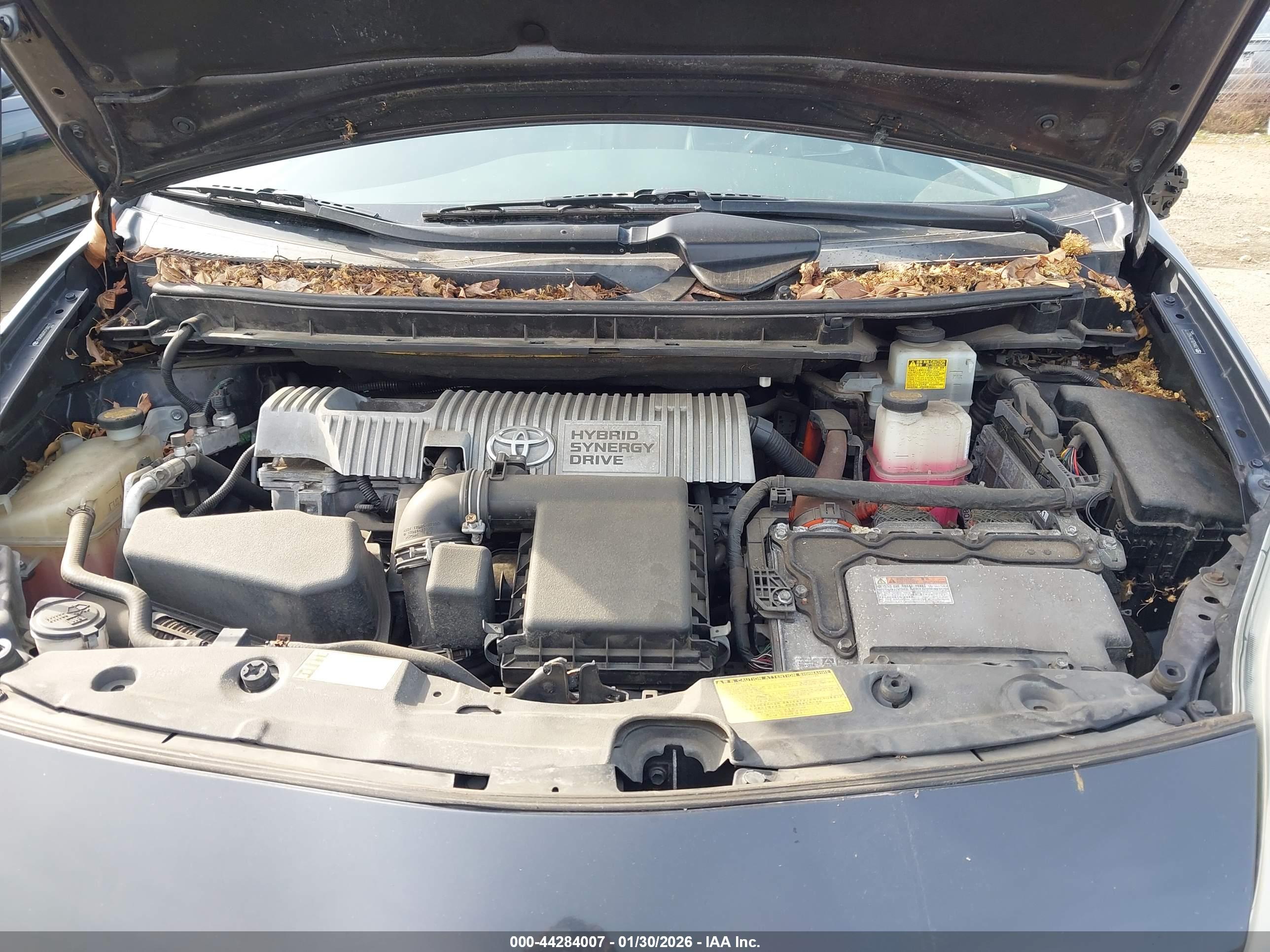 TOYOTA PRIUS image 10