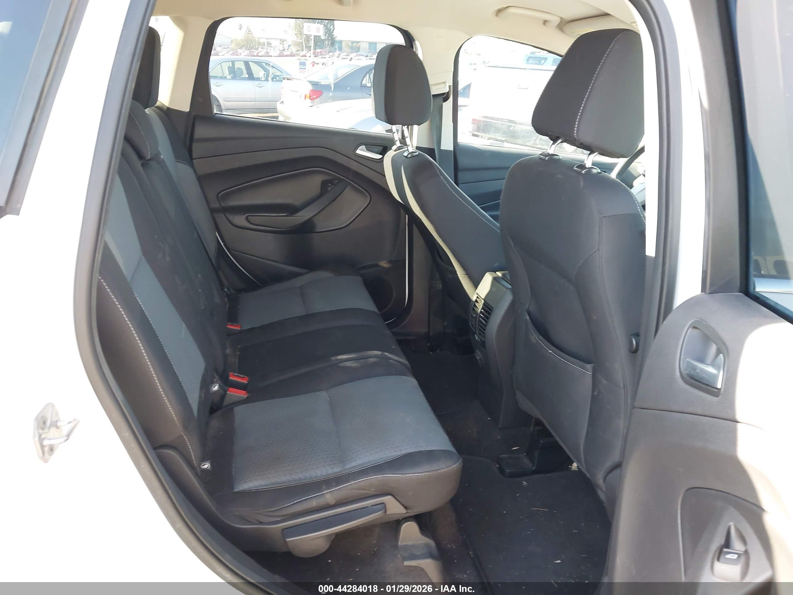FORD ESCAPE image 8