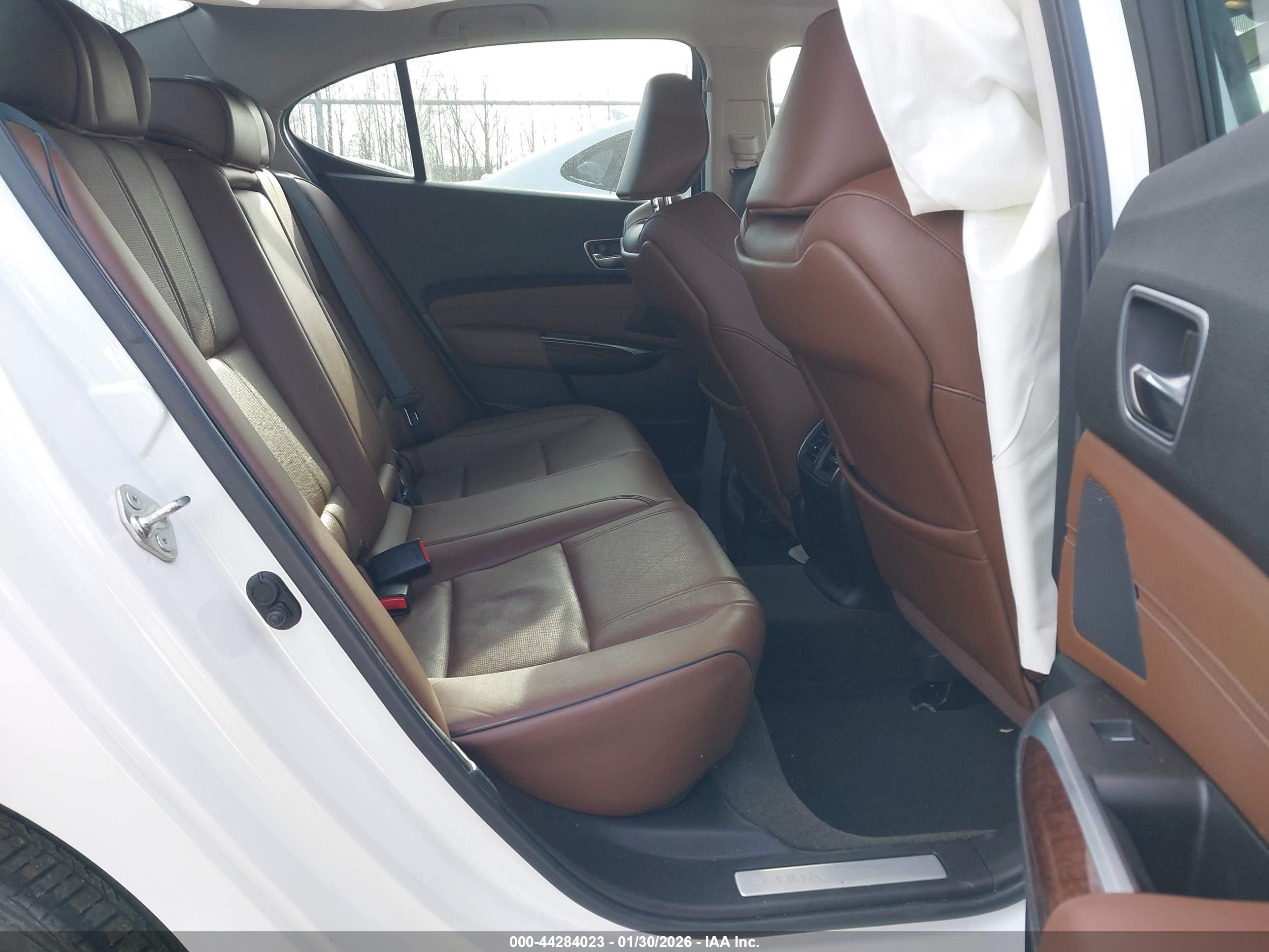ACURA TLX image 8