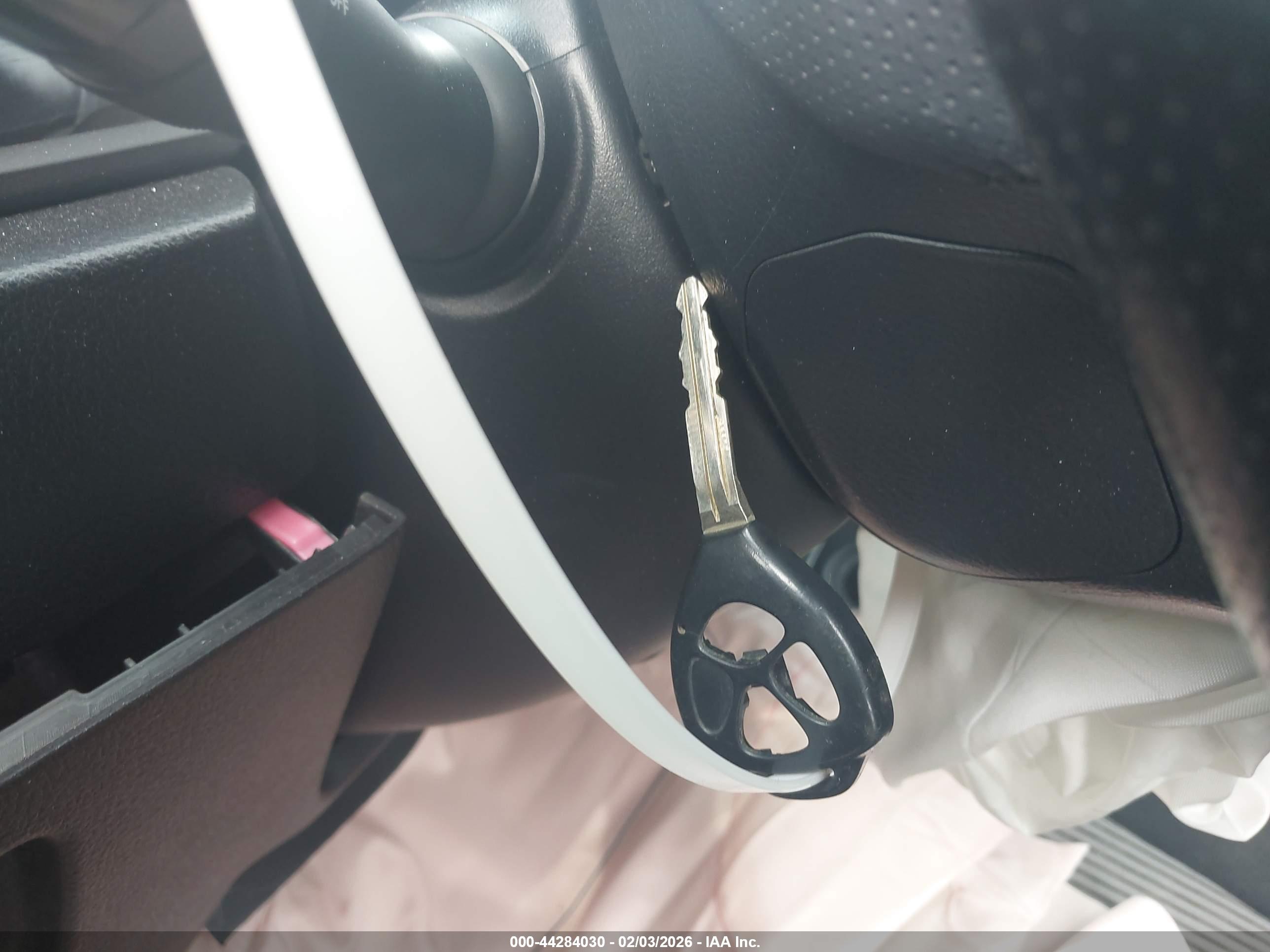 TOYOTA 4RUNNER image 11