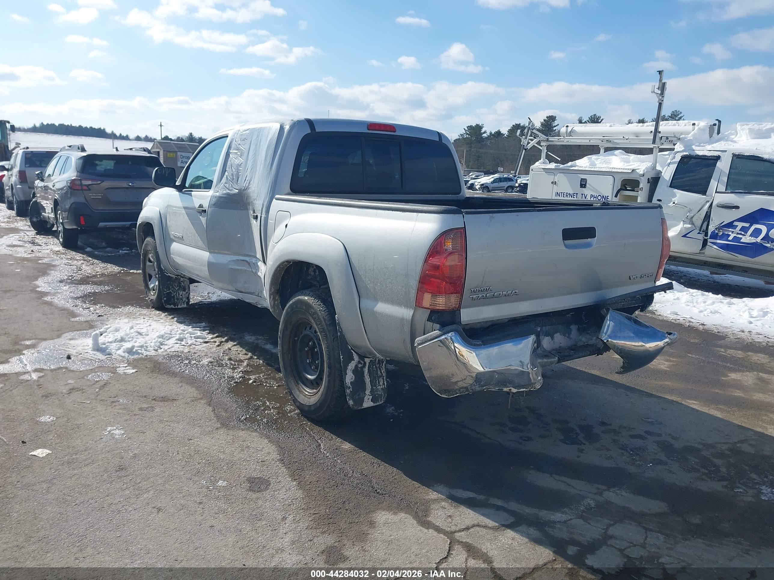 TOYOTA TACOMA image 3