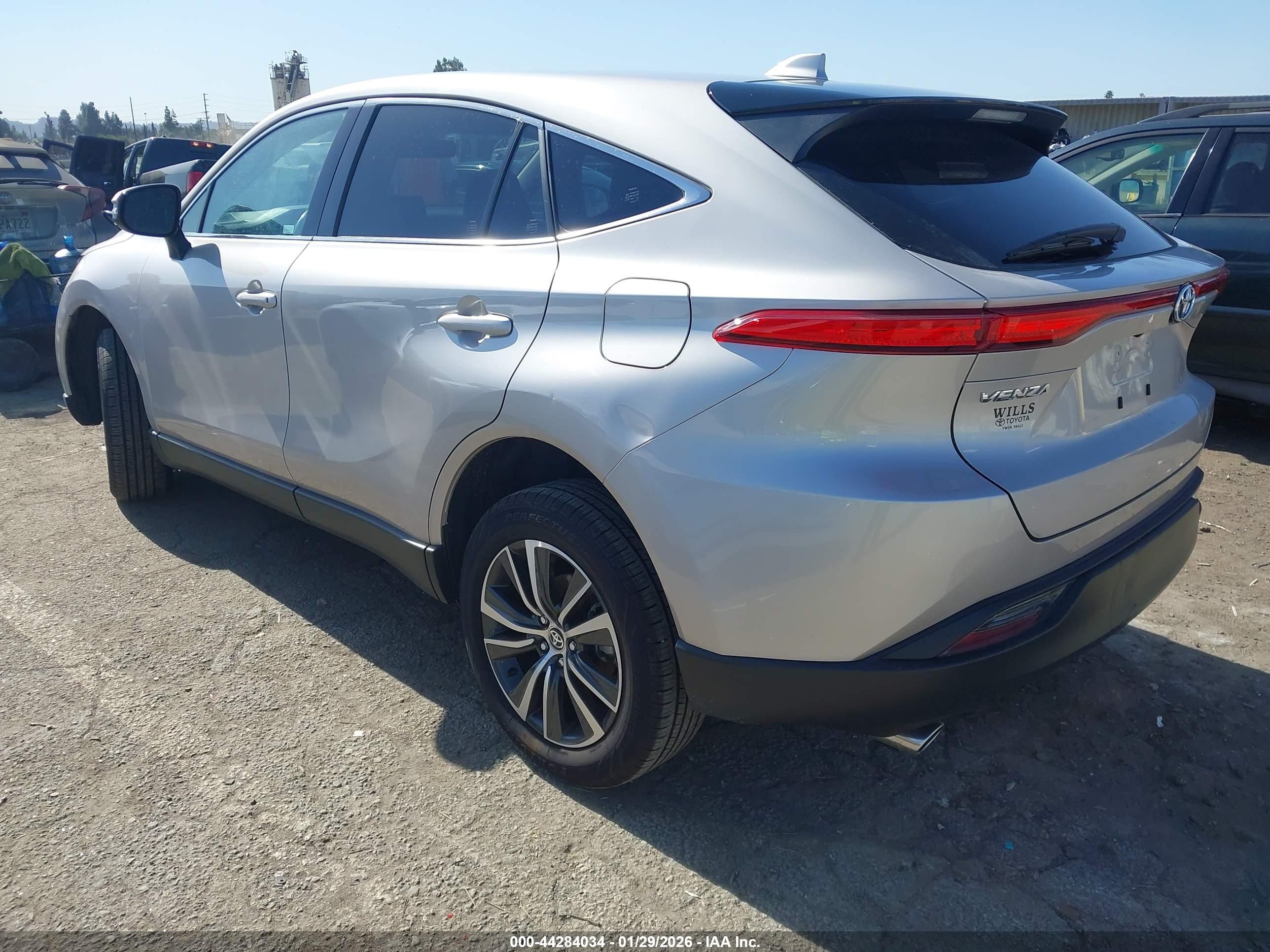 TOYOTA VENZA image 3
