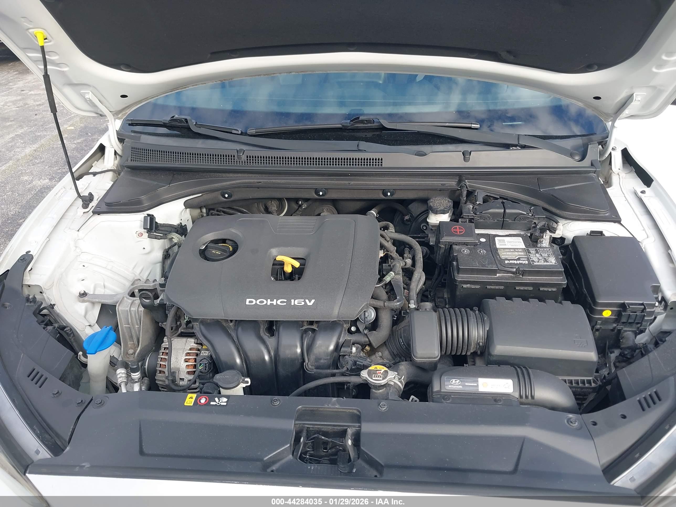 HYUNDAI VELOSTER image 10