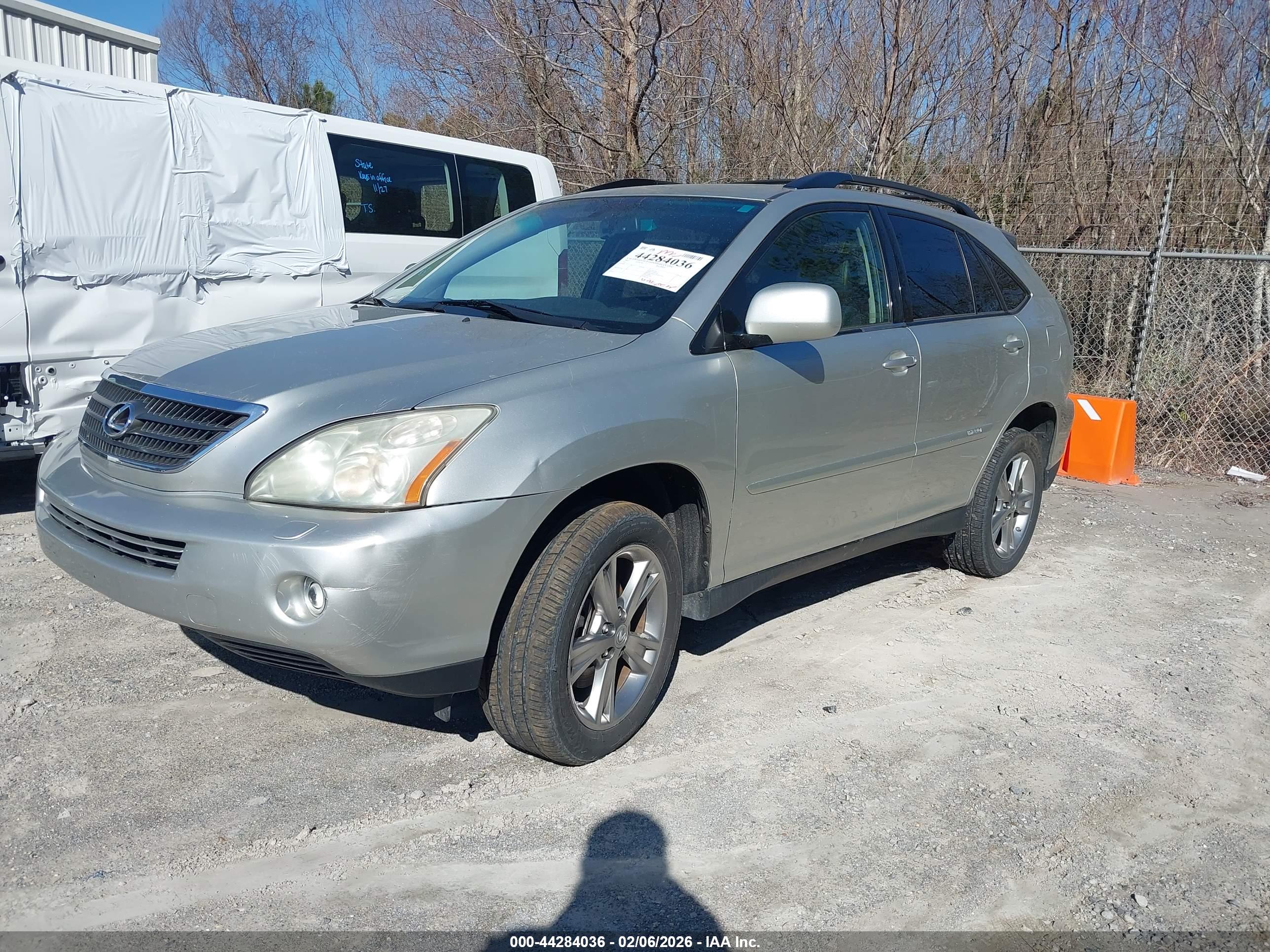 LEXUS RX image 2