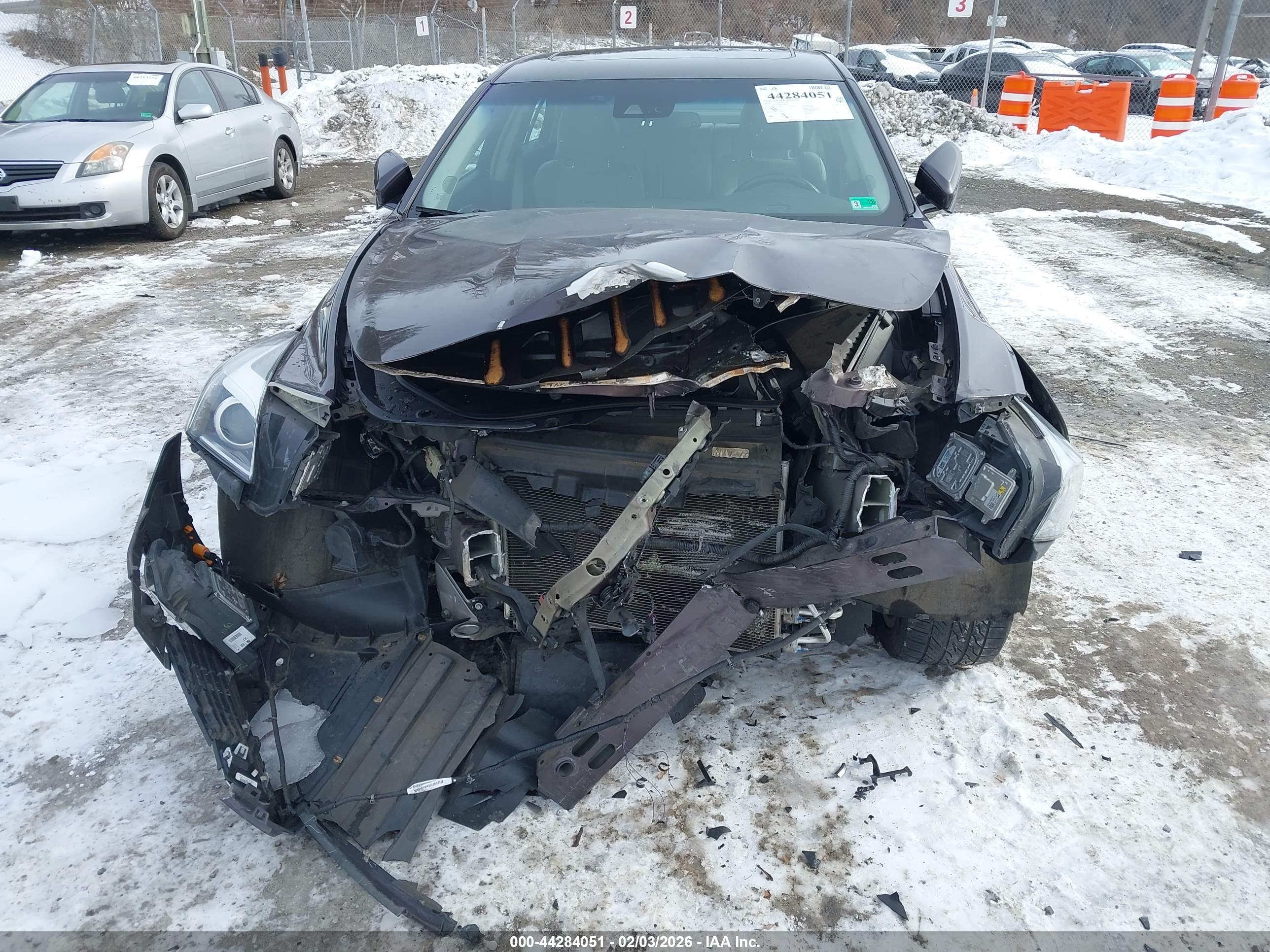 CADILLAC CTS image 6
