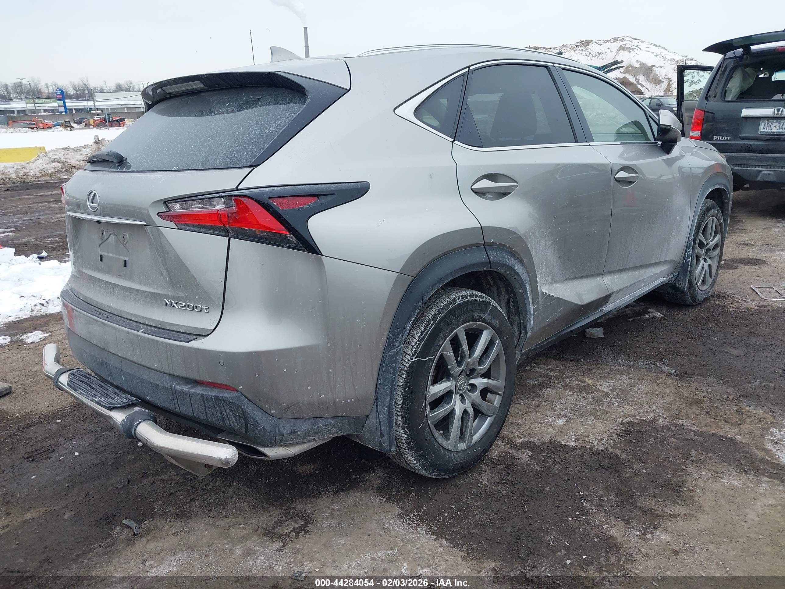 LEXUS NX image 4