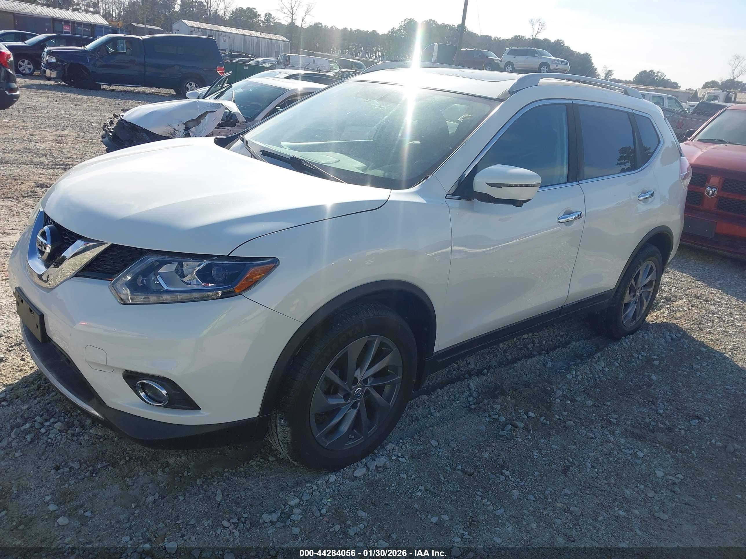NISSAN ROGUE image 2