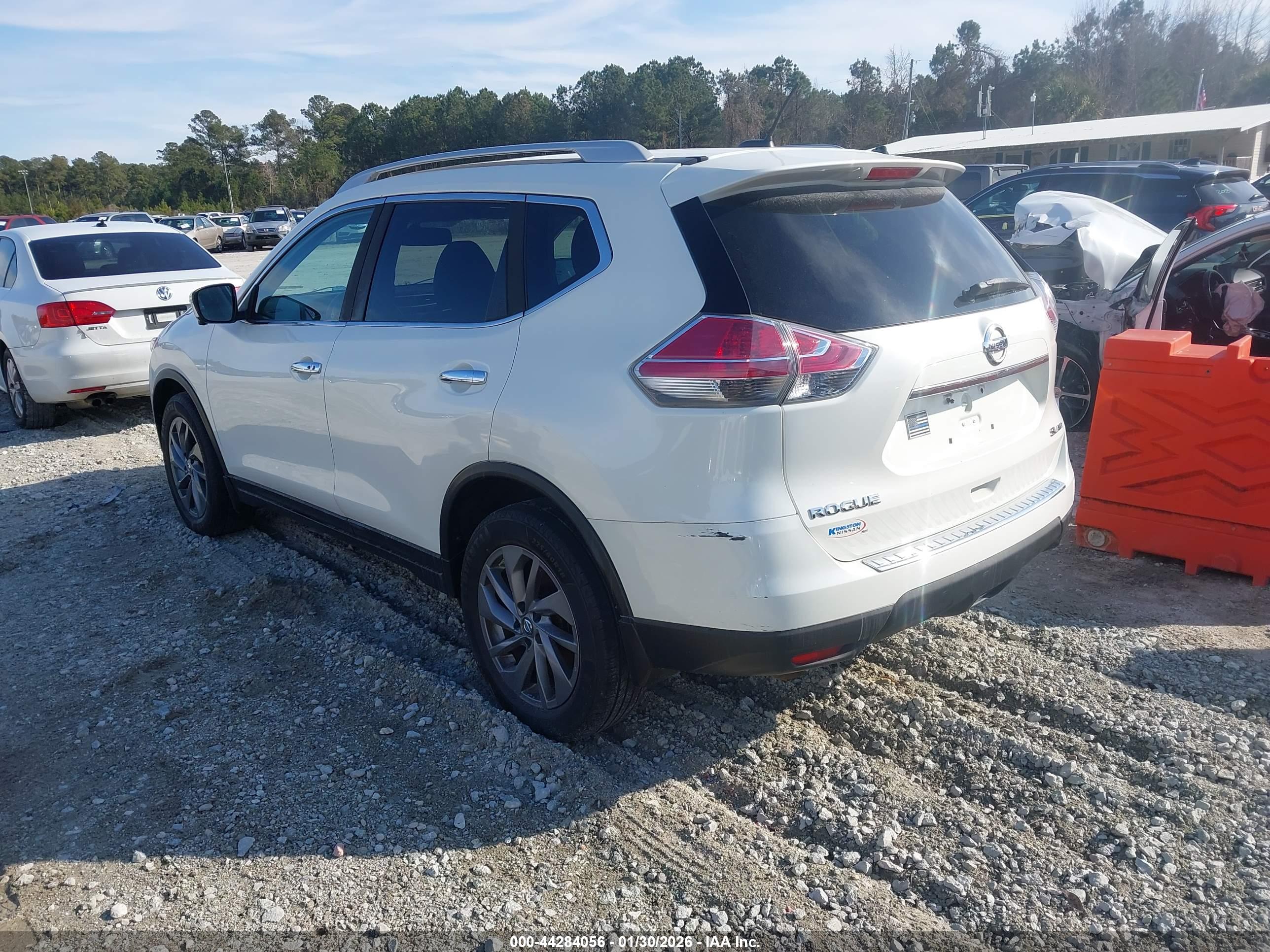 NISSAN ROGUE image 3