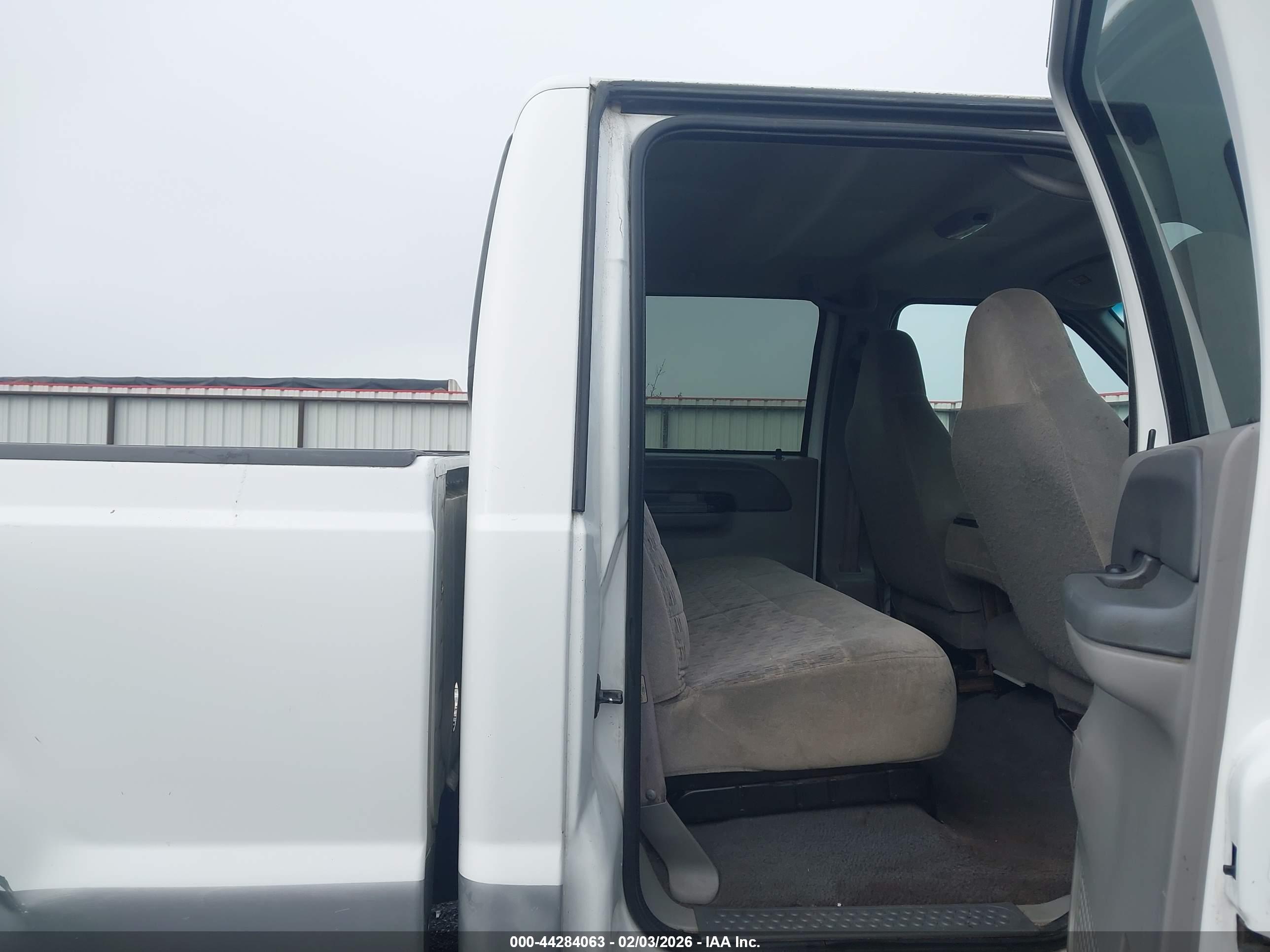 FORD F-250 image 8