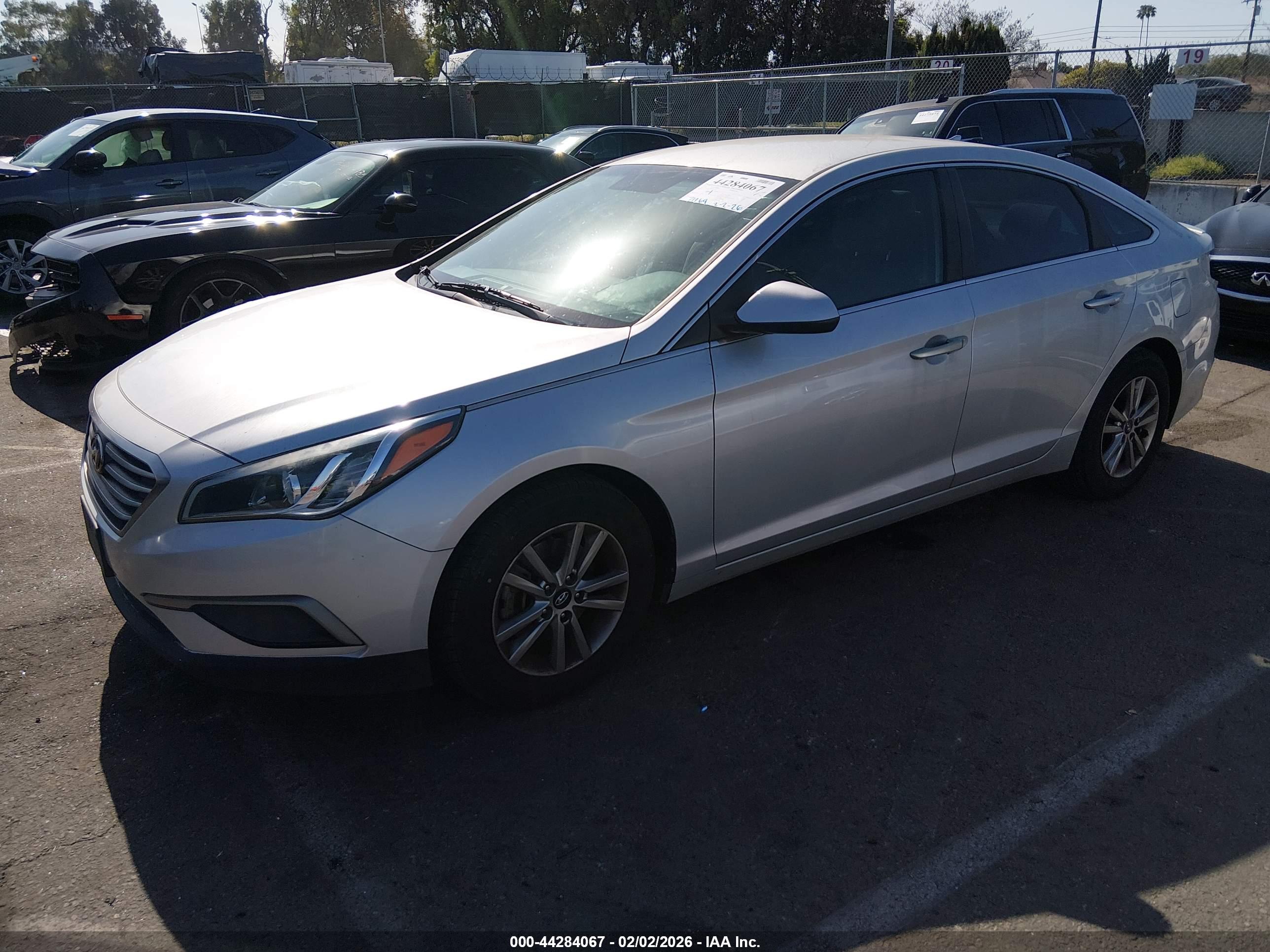 HYUNDAI SONATA image 2