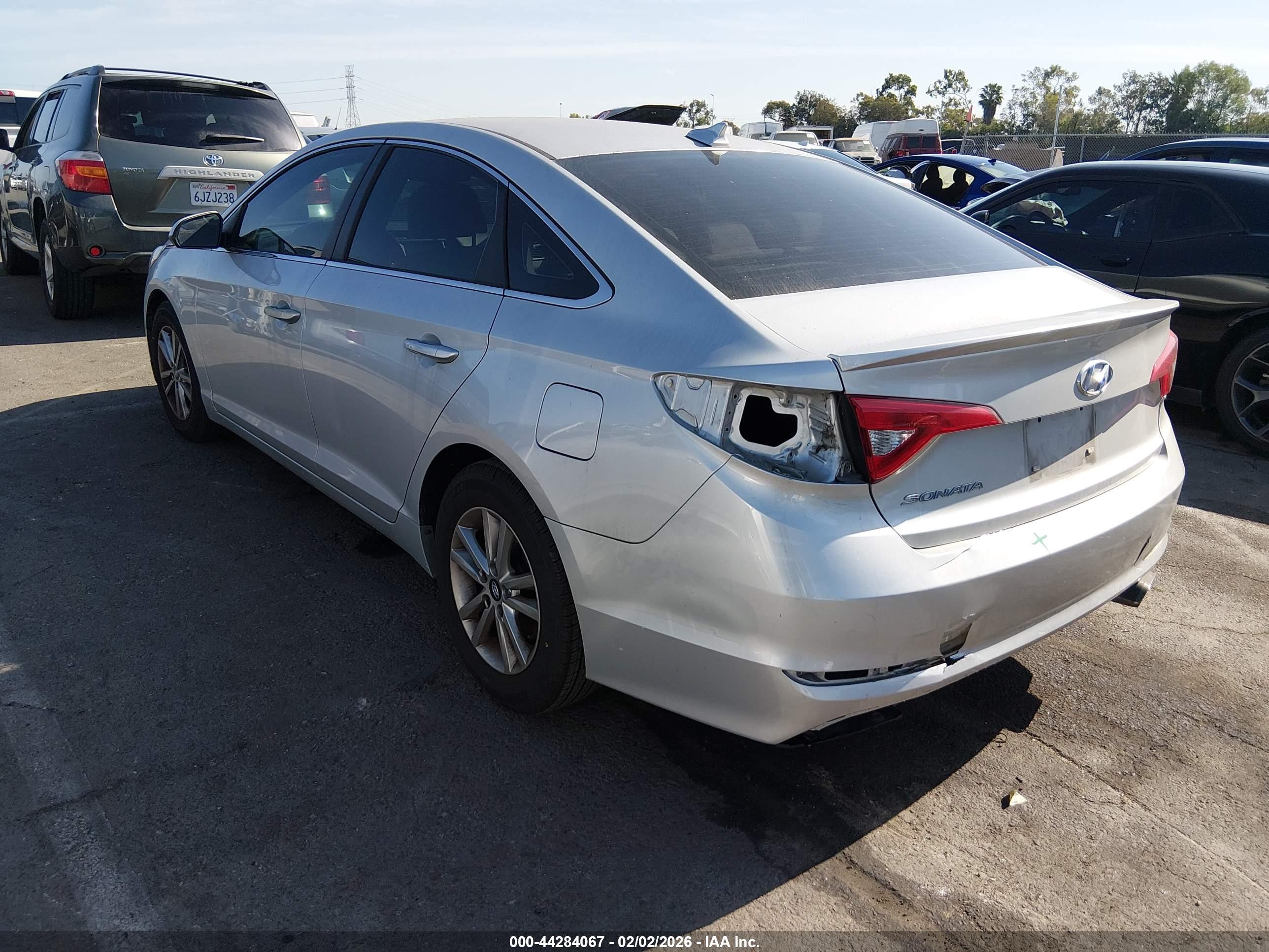 HYUNDAI SONATA image 3