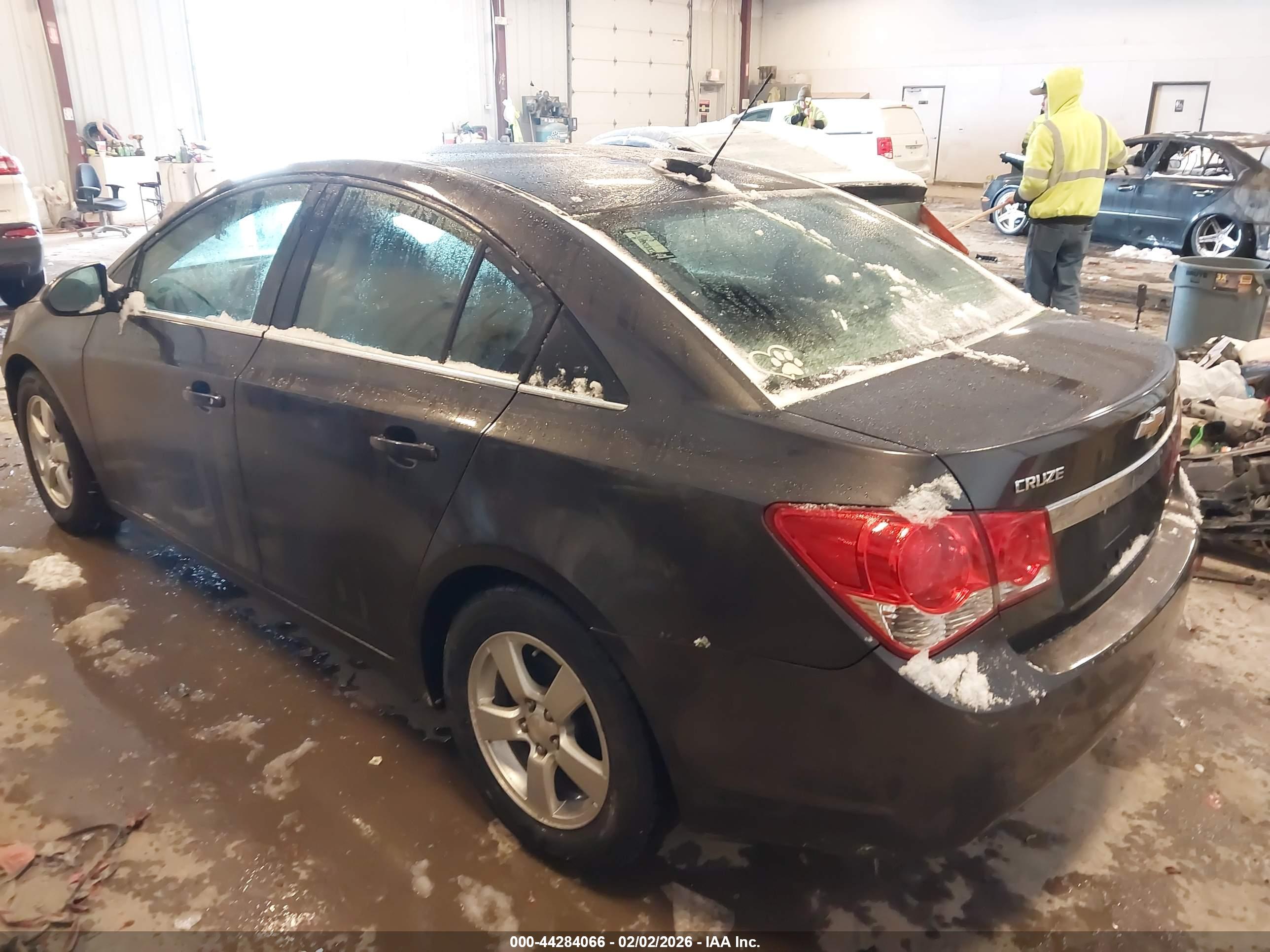CHEVROLET CRUZE image 3