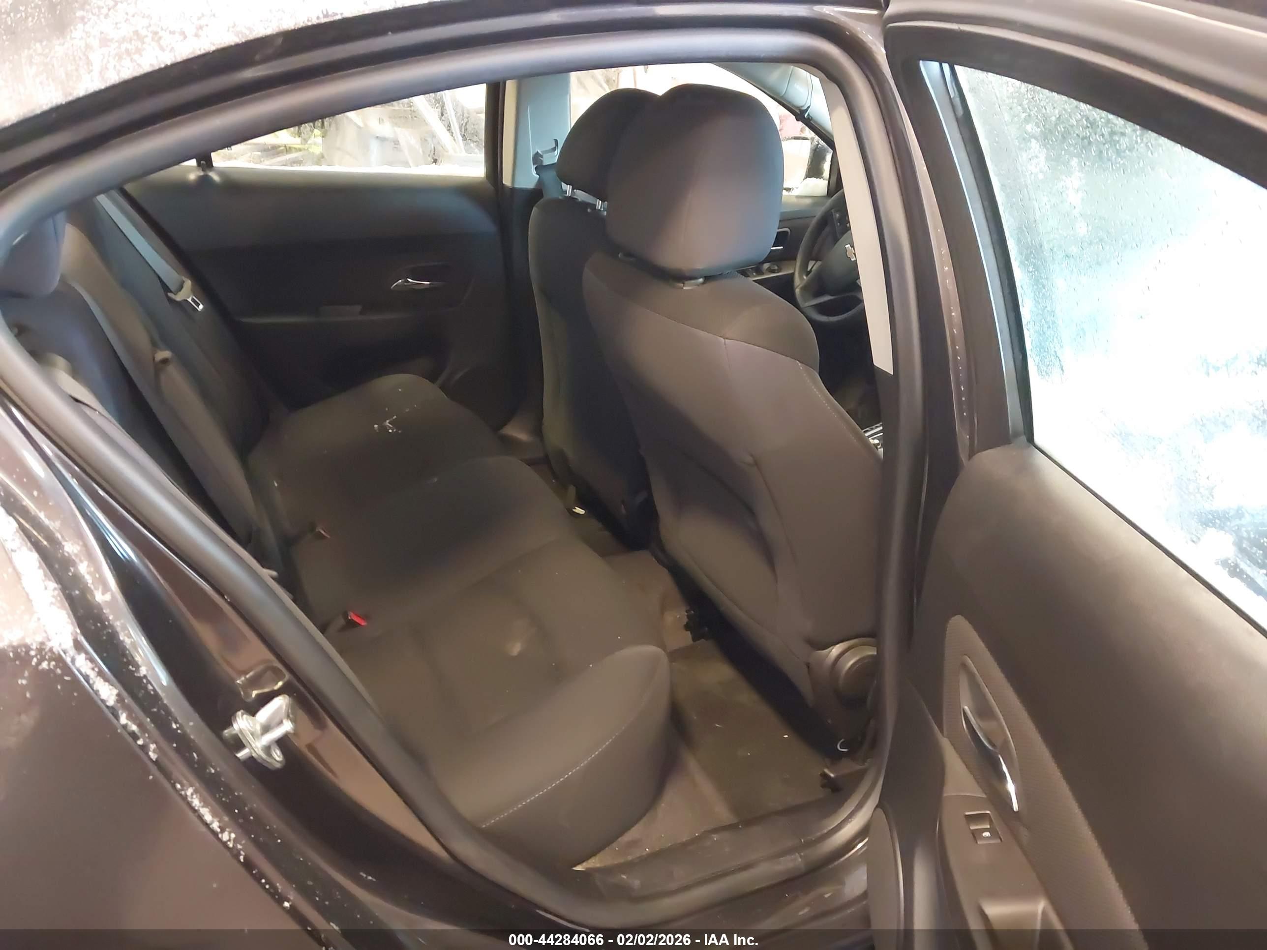 CHEVROLET CRUZE image 8