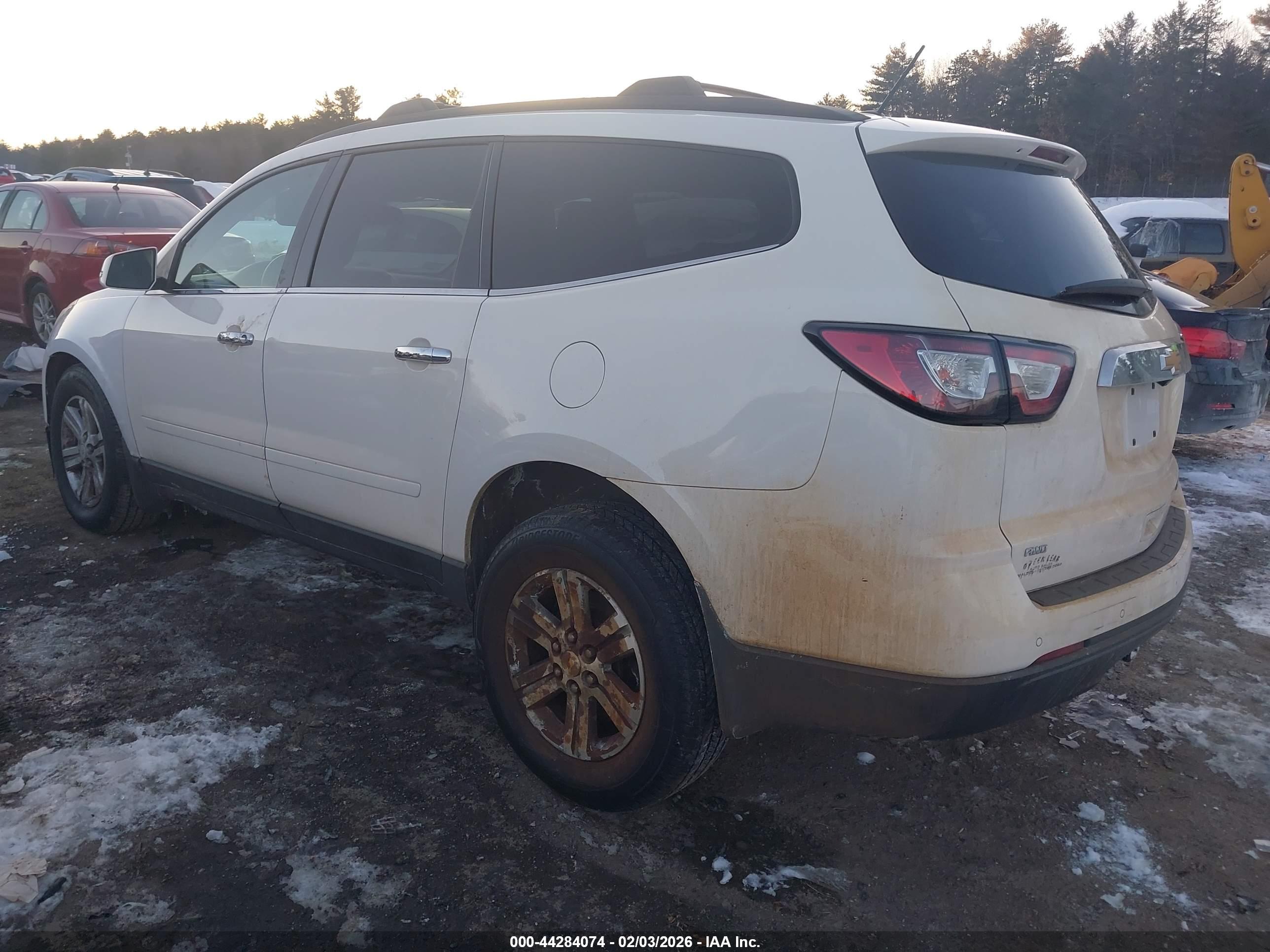 CHEVROLET TRAVERSE image 3