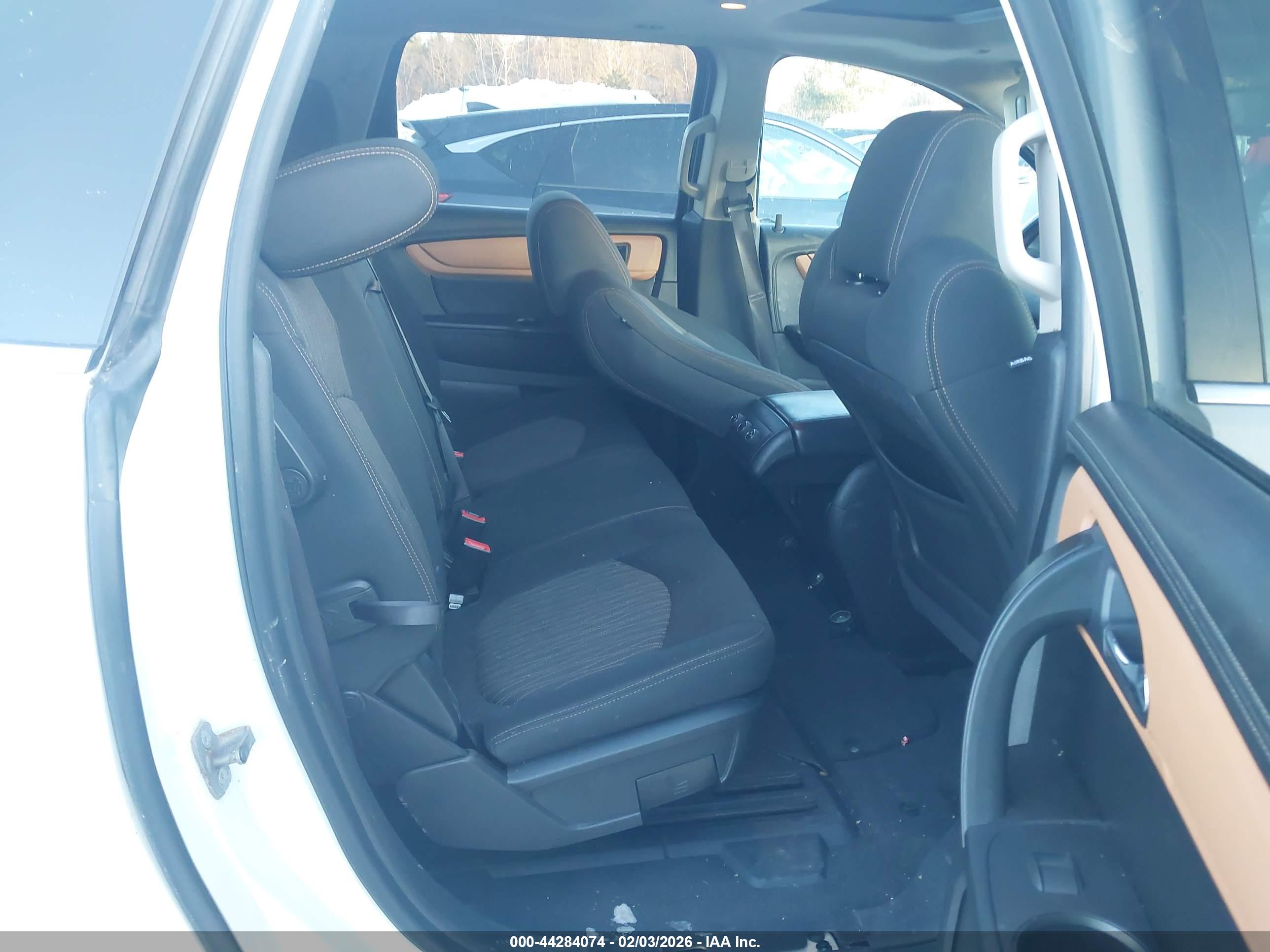 CHEVROLET TRAVERSE image 8